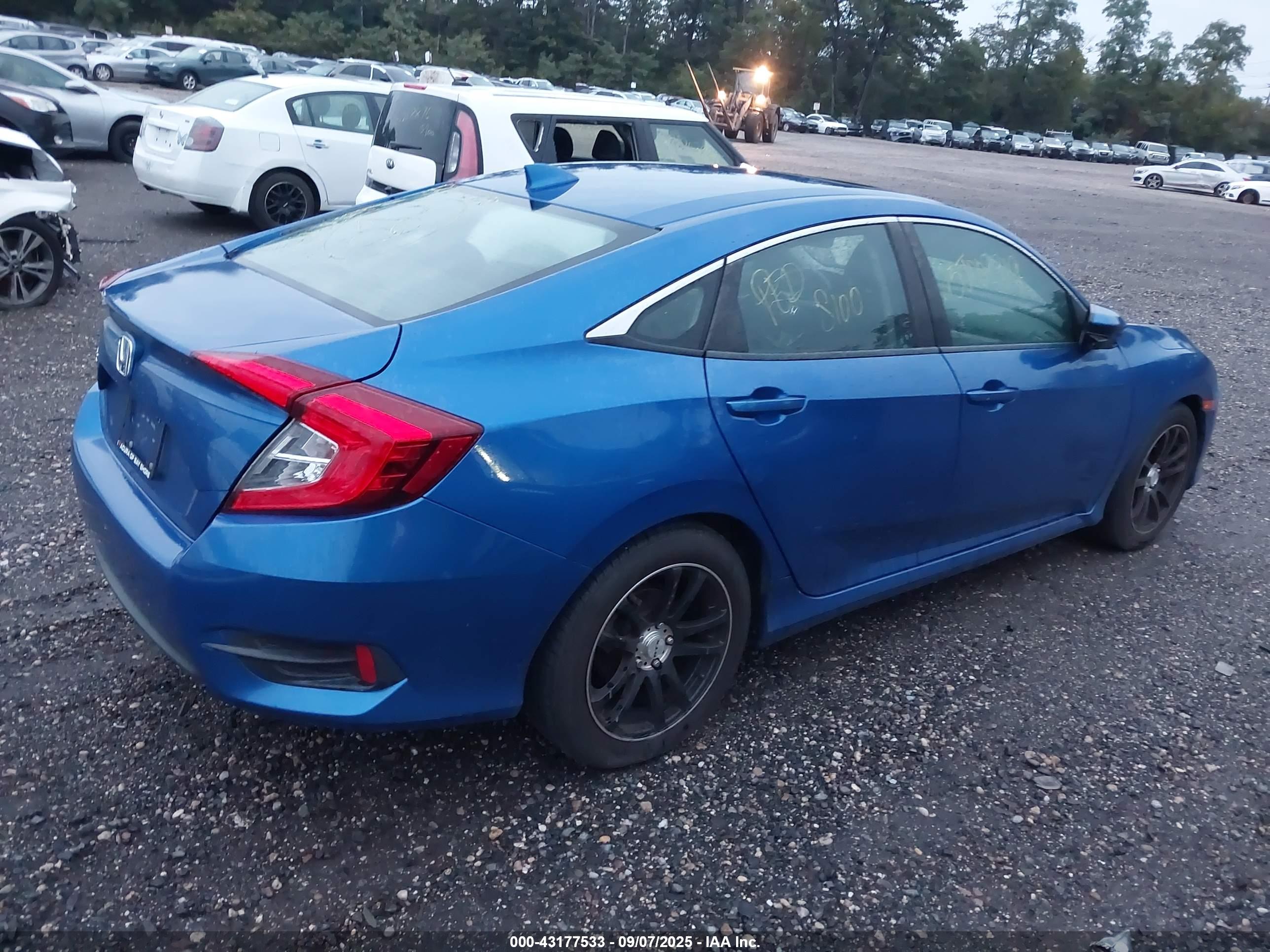 HONDA CIVIC image 4