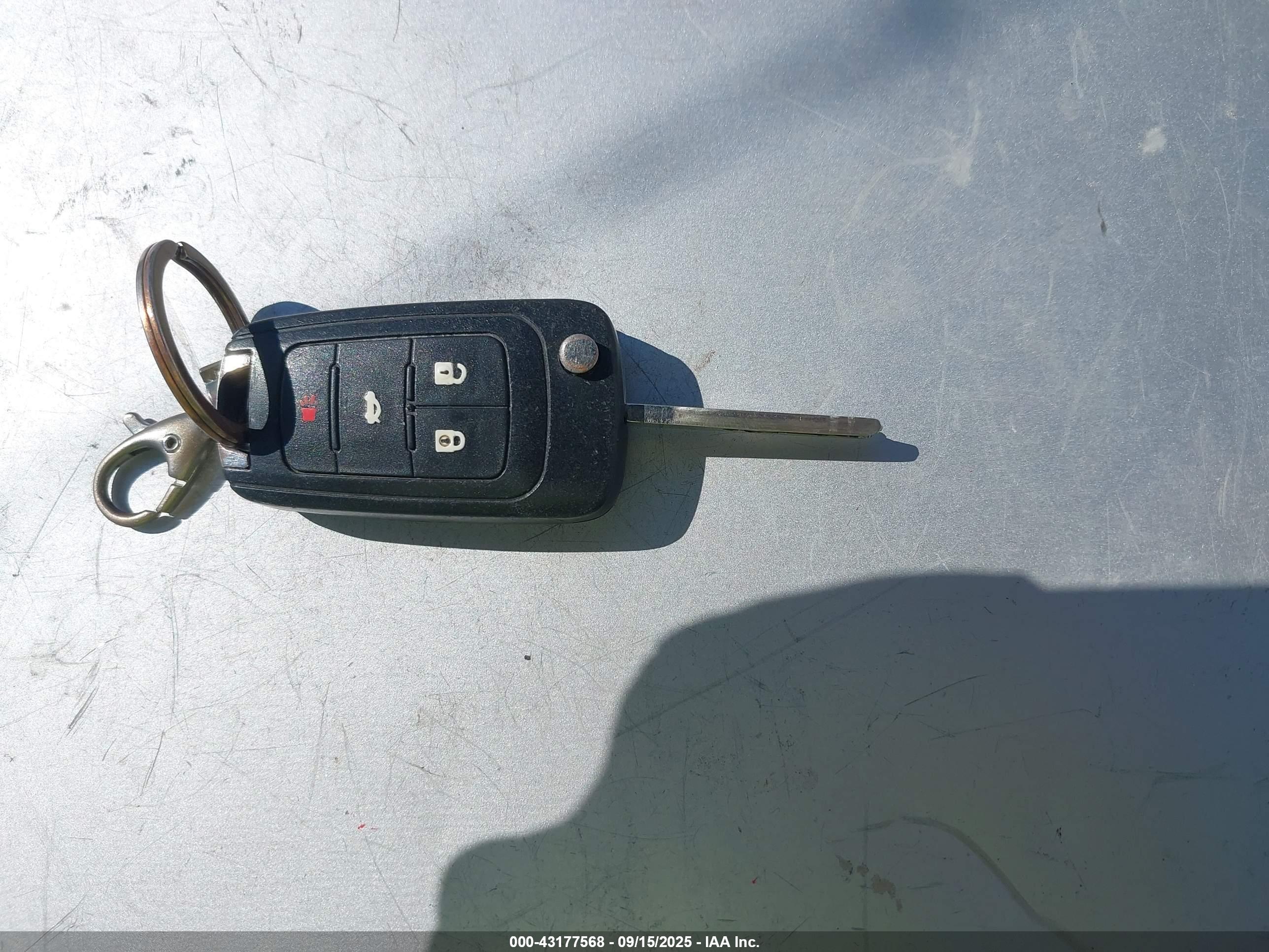 CHEVROLET EQUINOX image 11