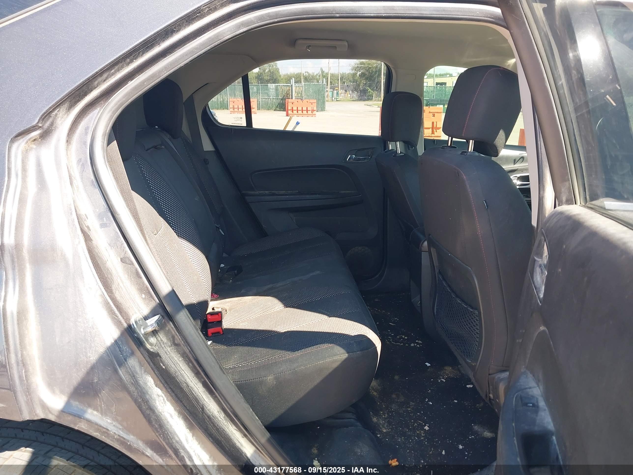 CHEVROLET EQUINOX image 8