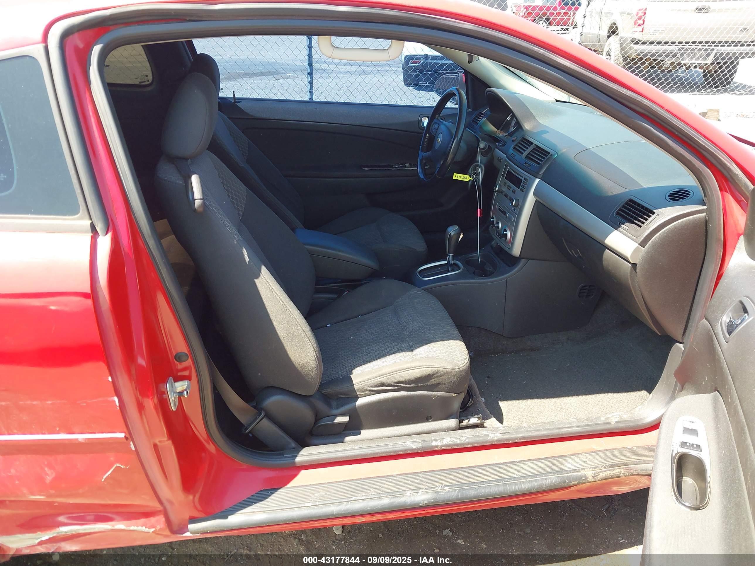 CHEVROLET COBALT image 5