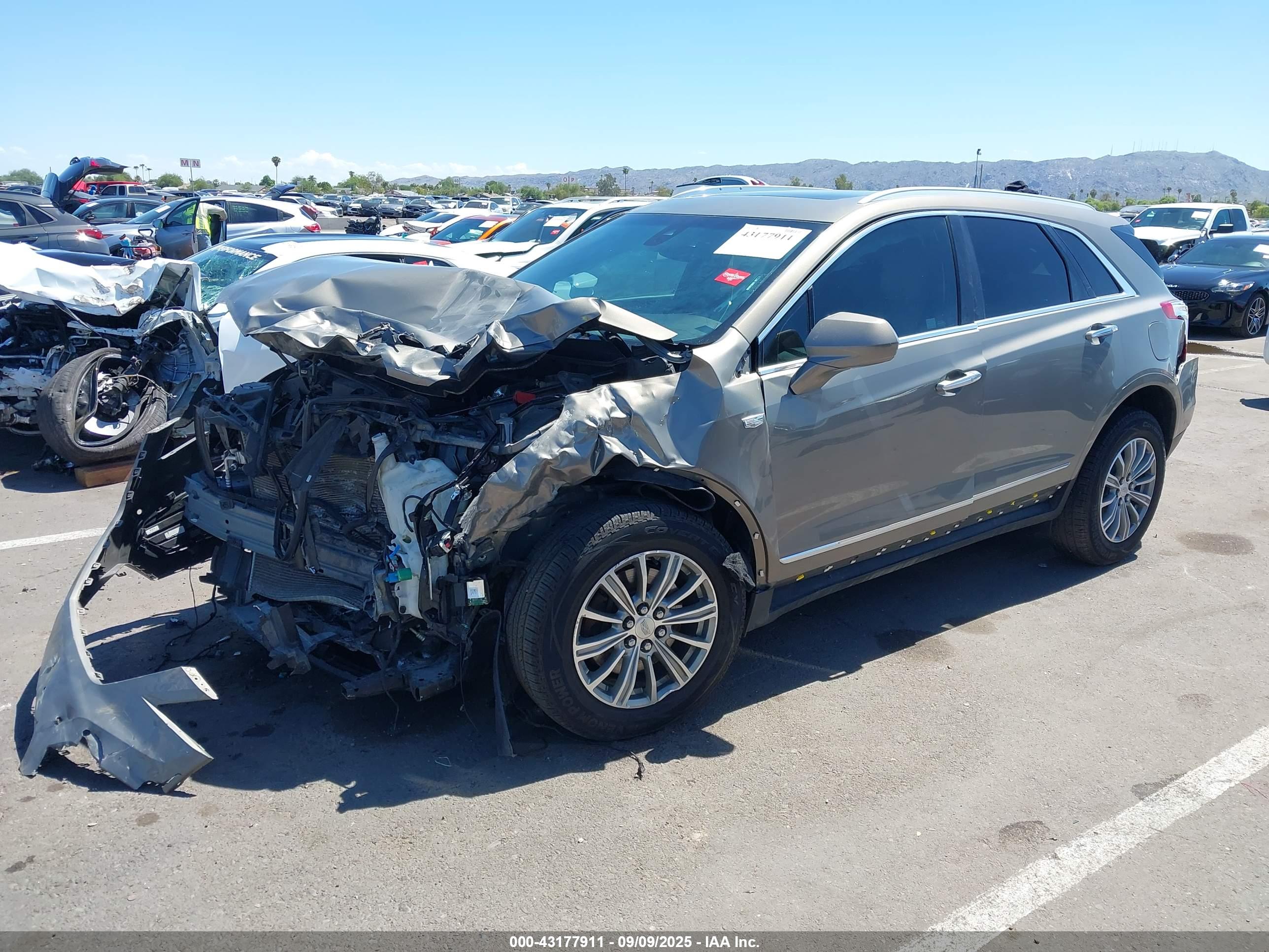 CADILLAC XT5 image 2