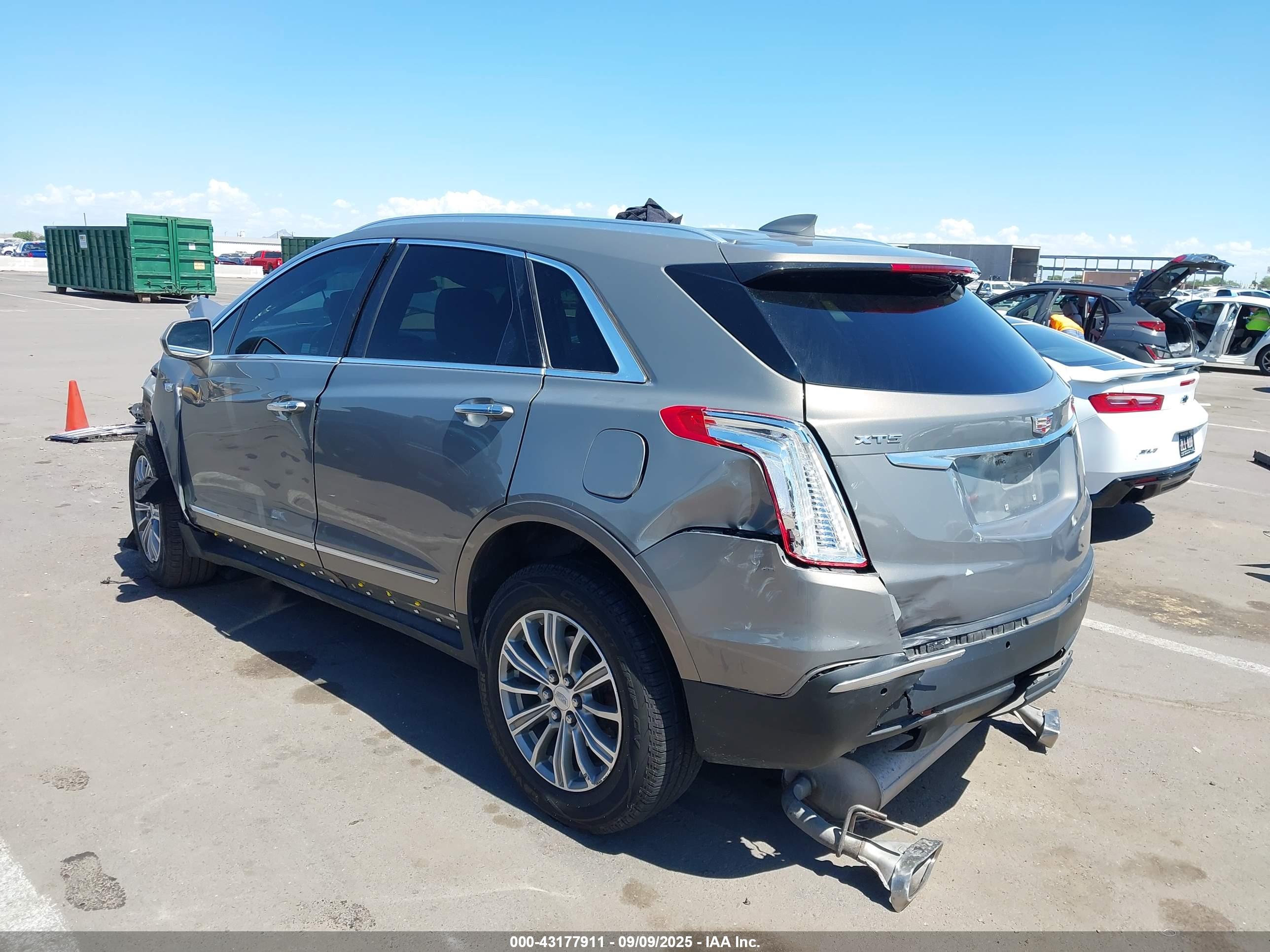 CADILLAC XT5 image 3