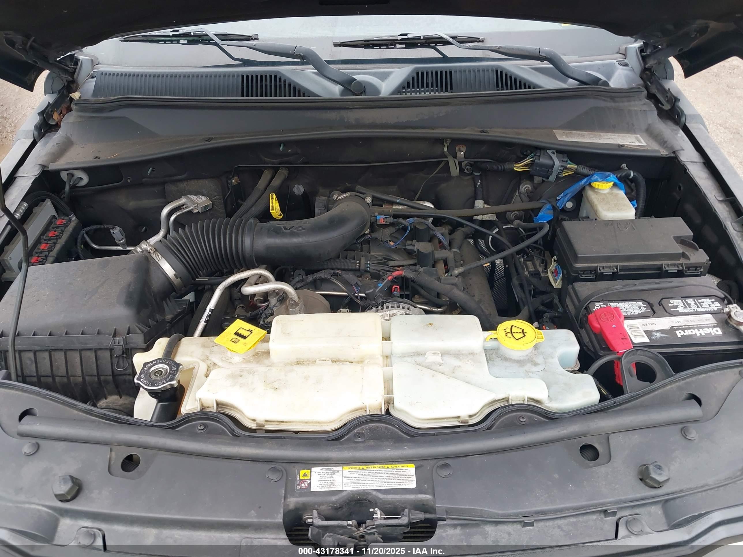 JEEP LIBERTY image 10