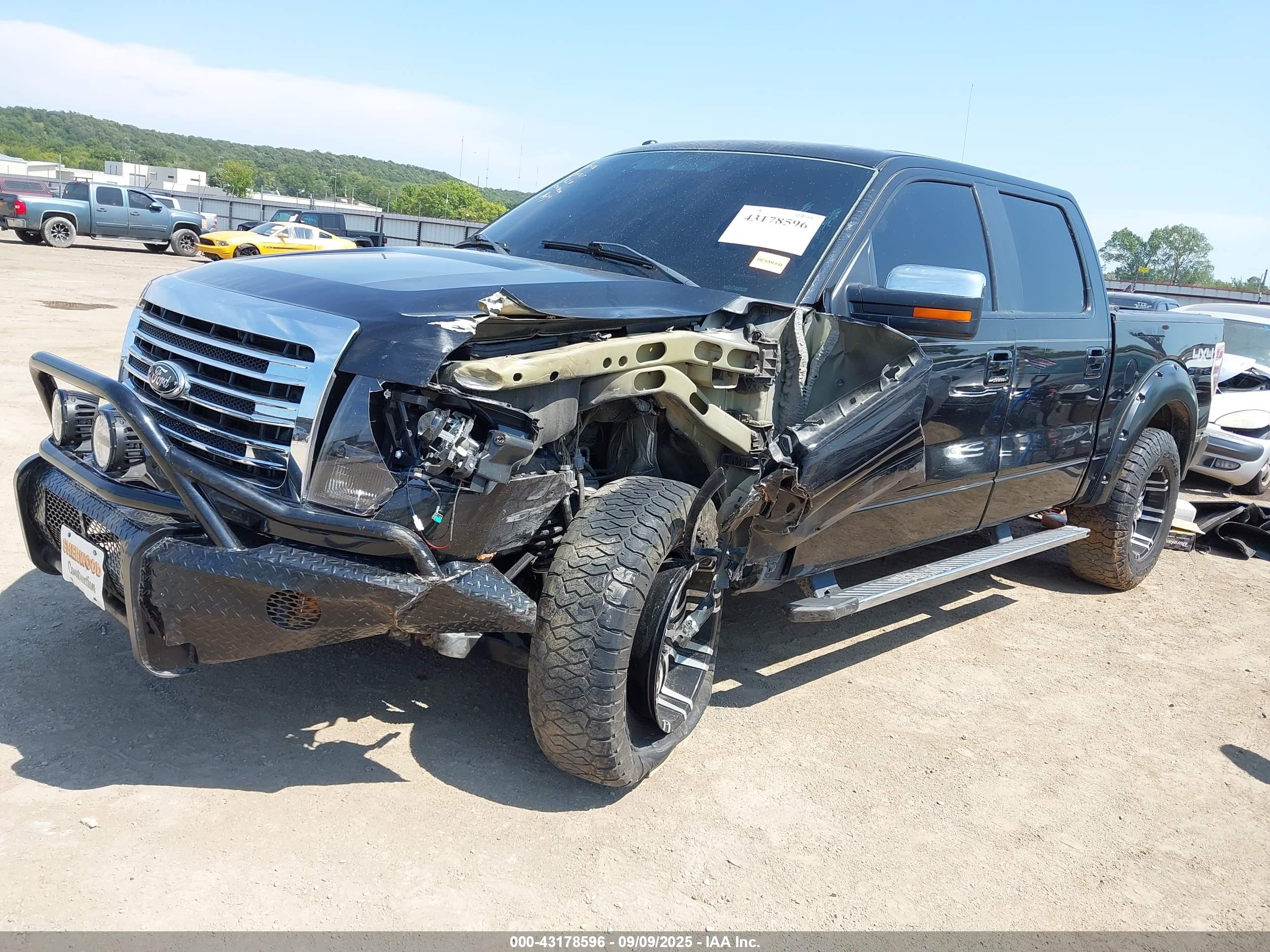 FORD F-150 image 2