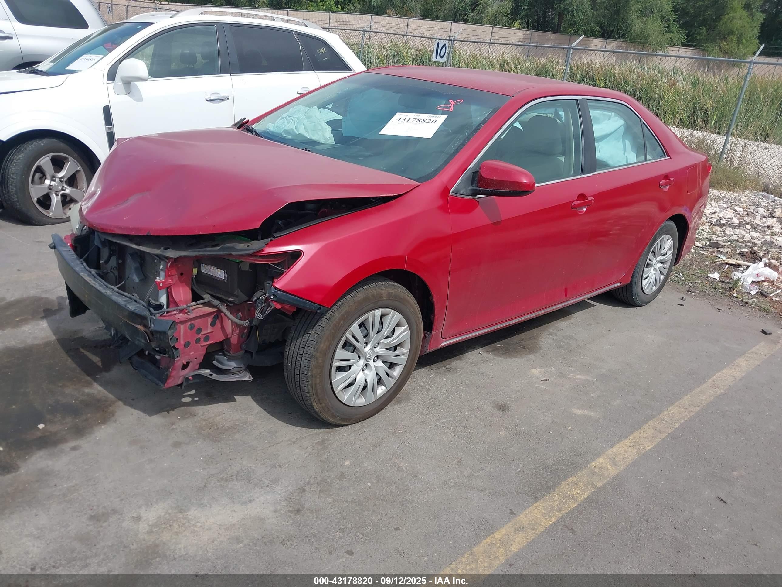 TOYOTA CAMRY image 2