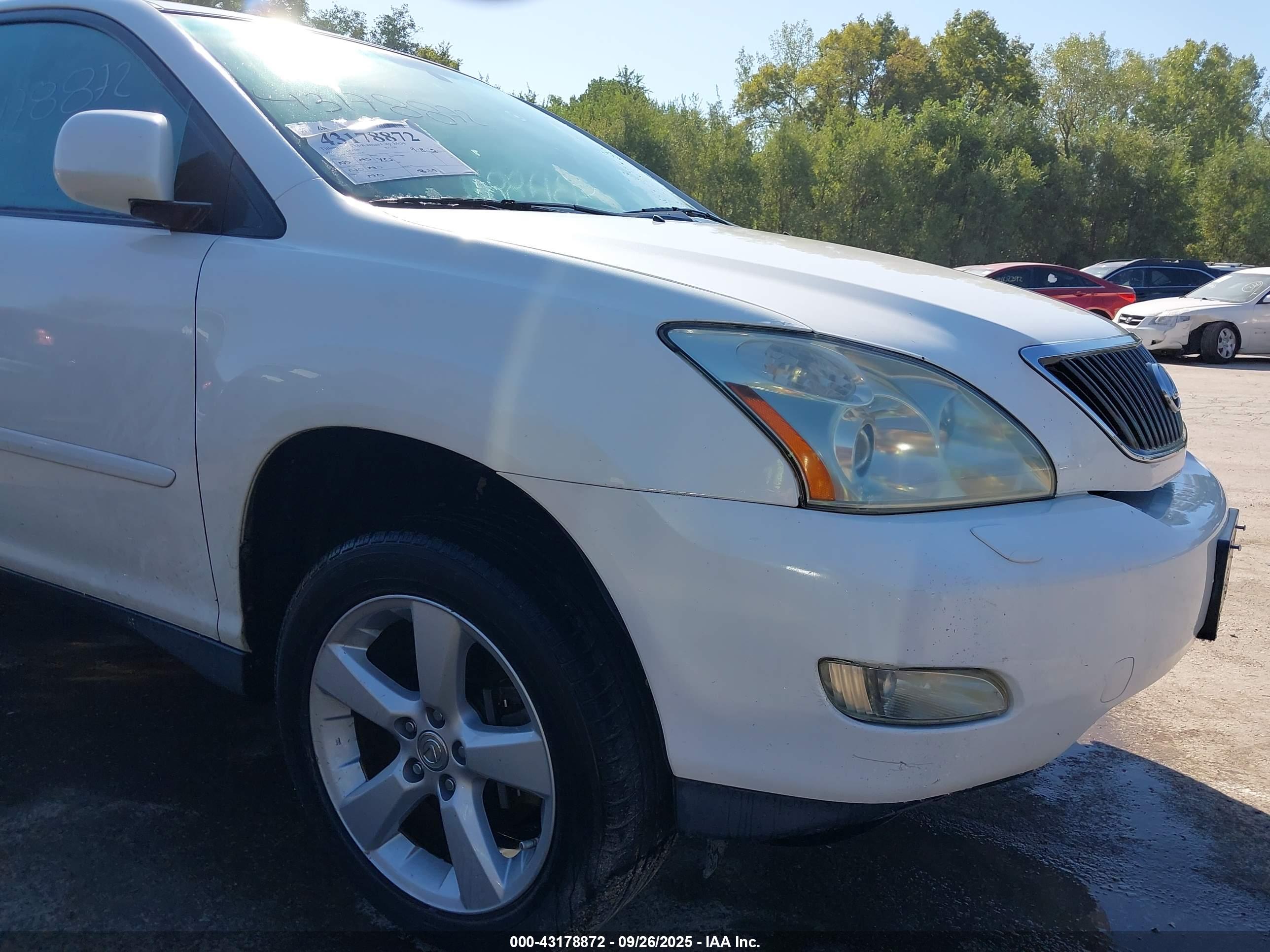 LEXUS RX image 6