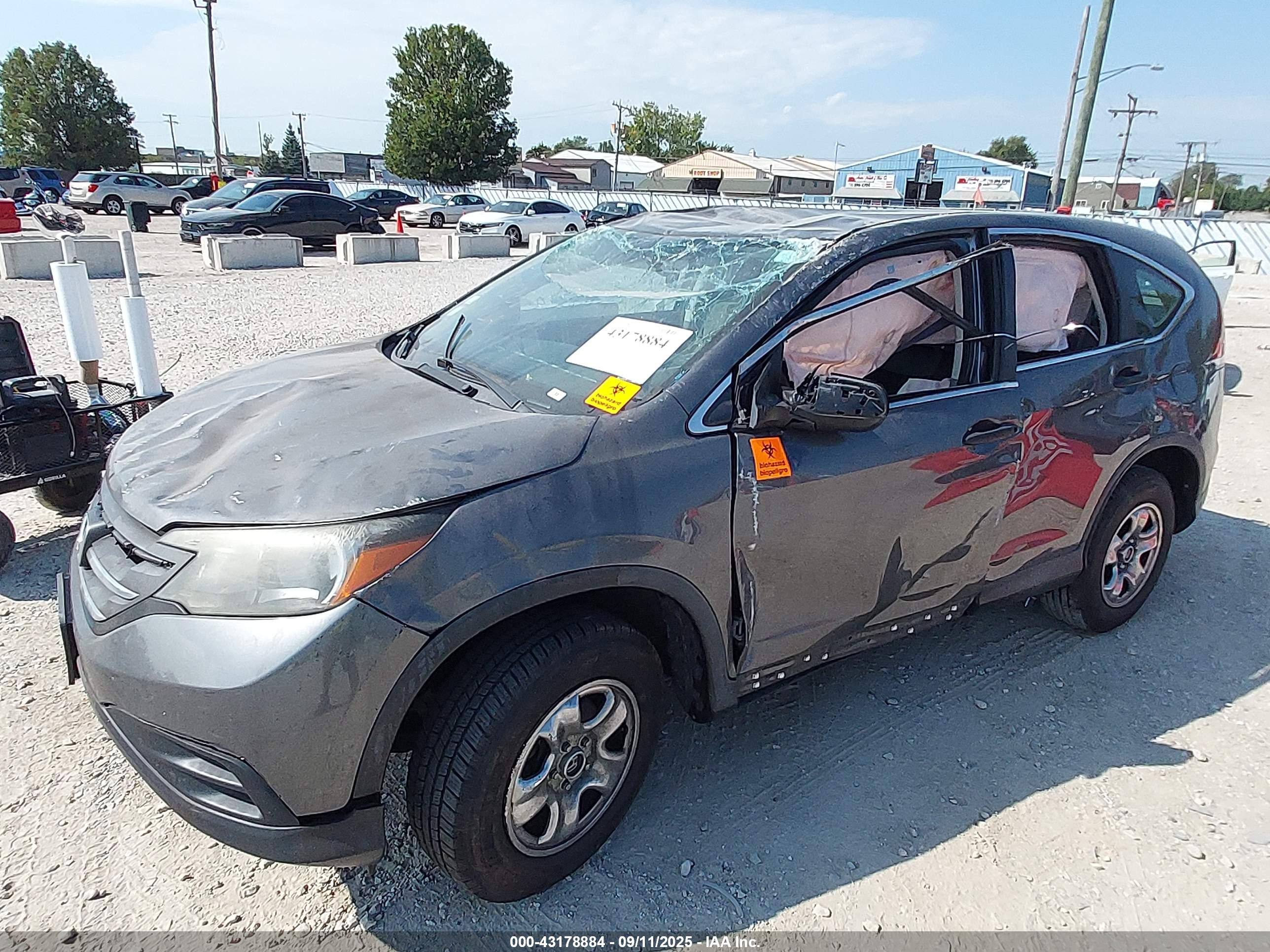 HONDA CR-V image 2