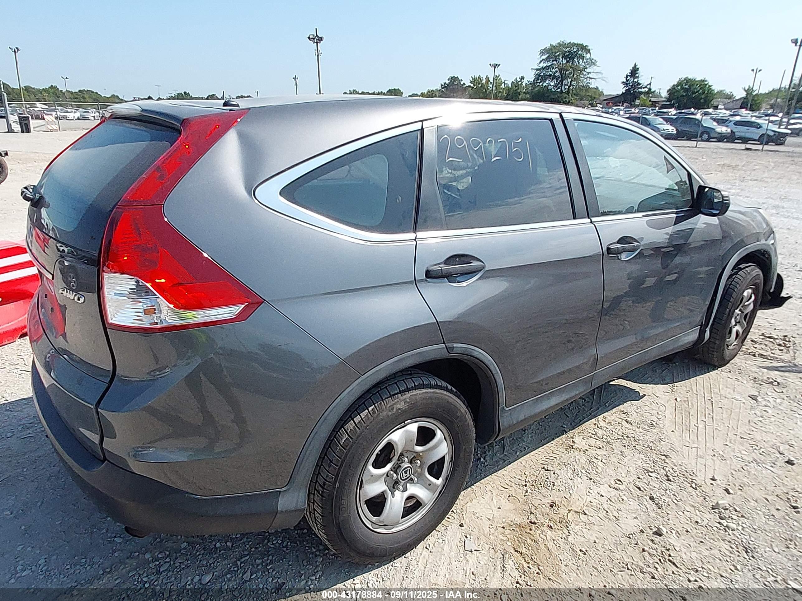 HONDA CR-V image 4