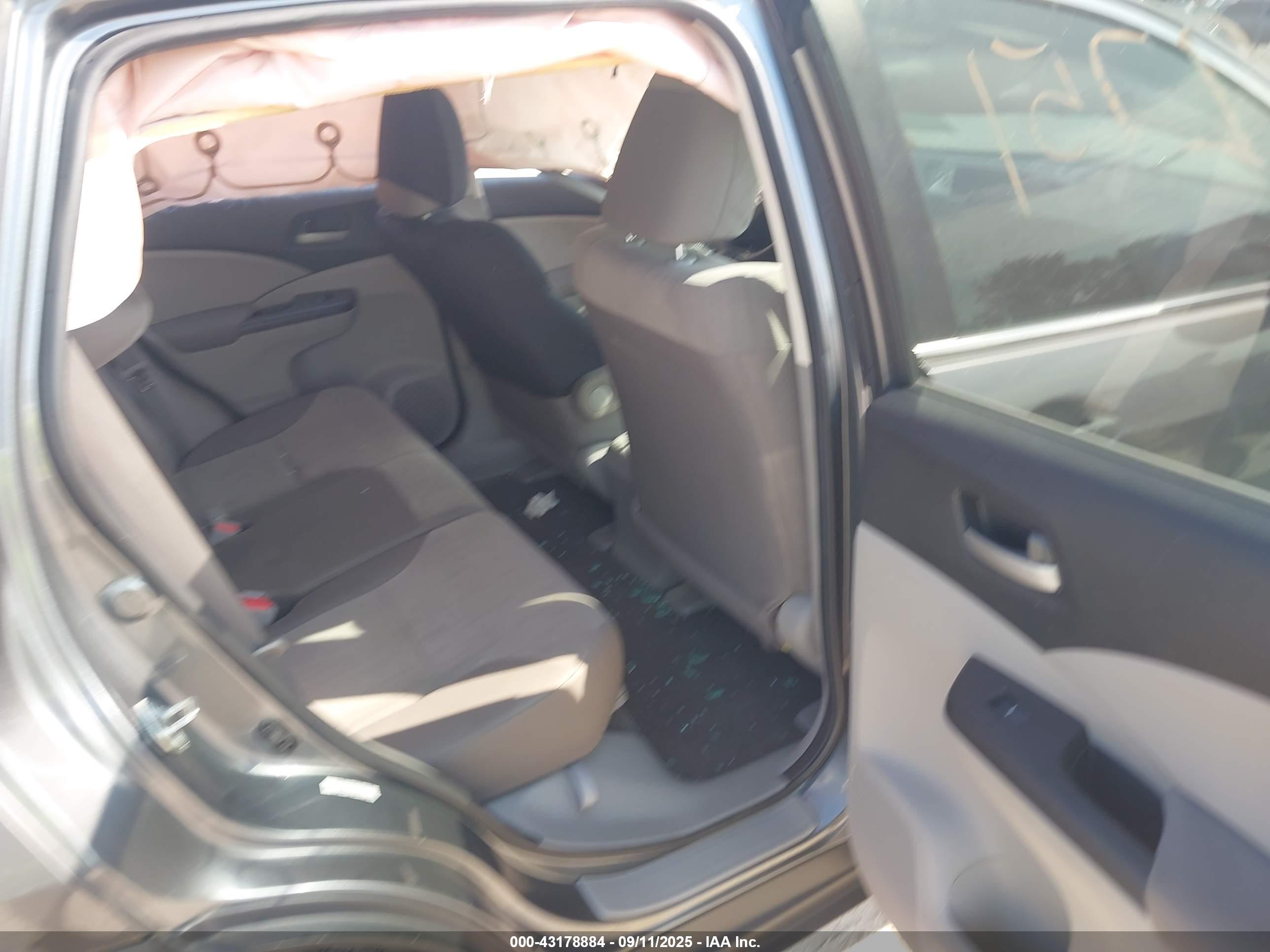 HONDA CR-V image 8