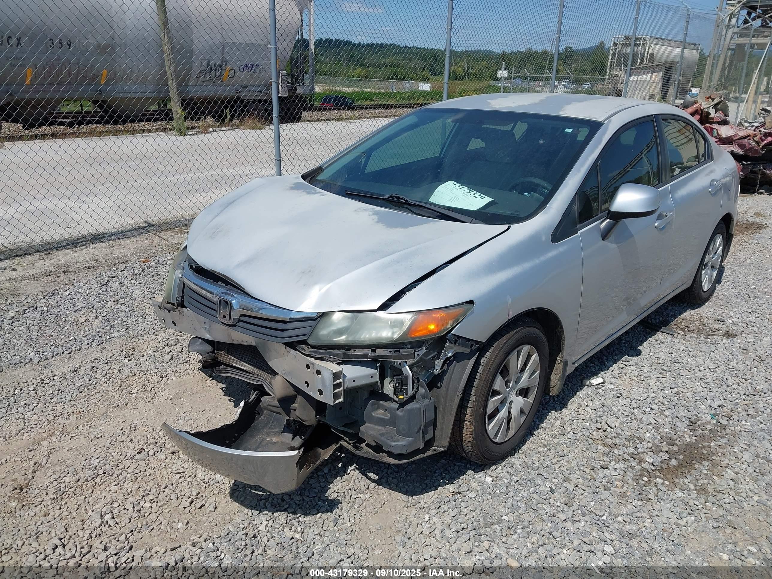 HONDA CIVIC image 2