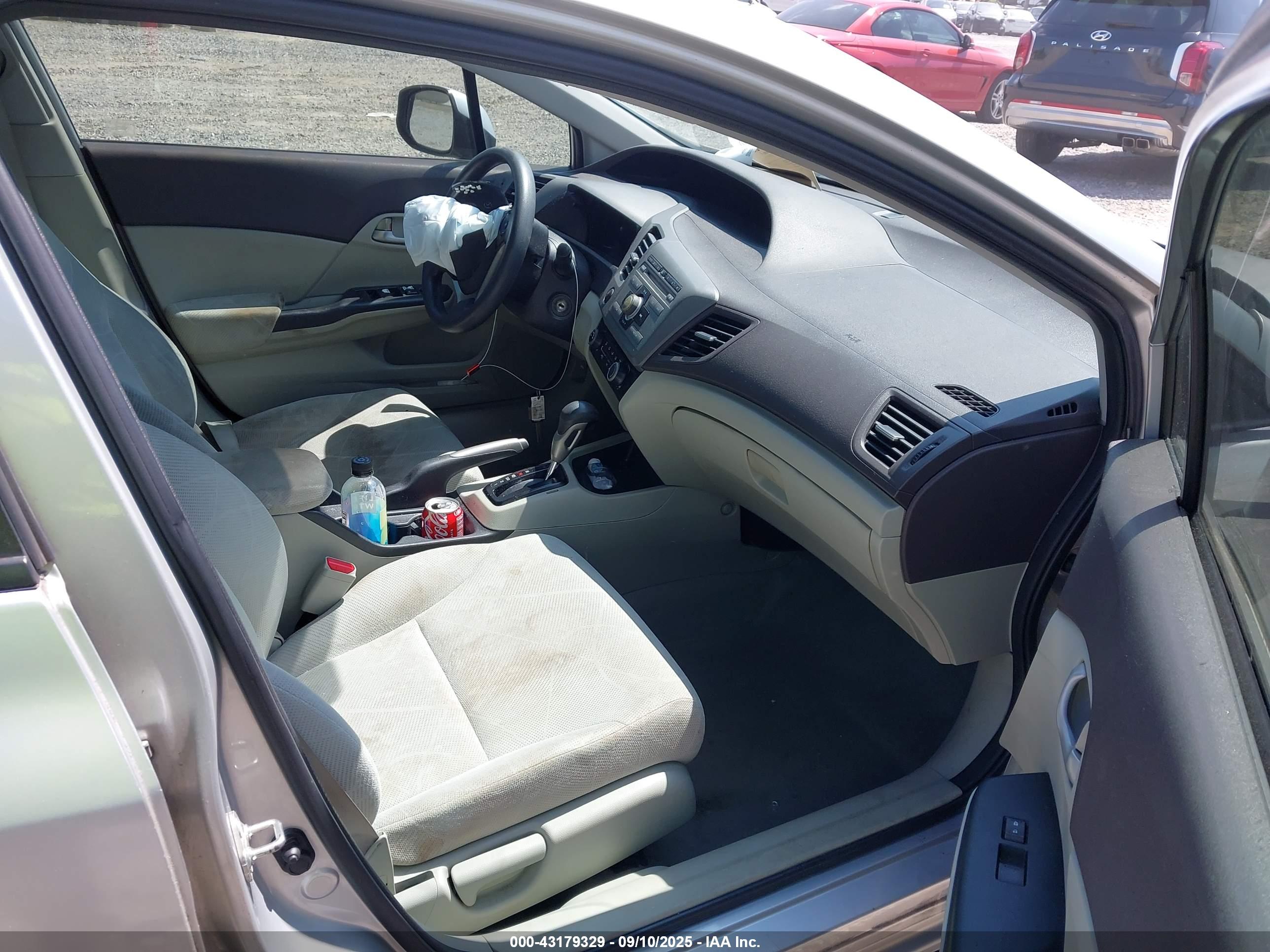 HONDA CIVIC image 5