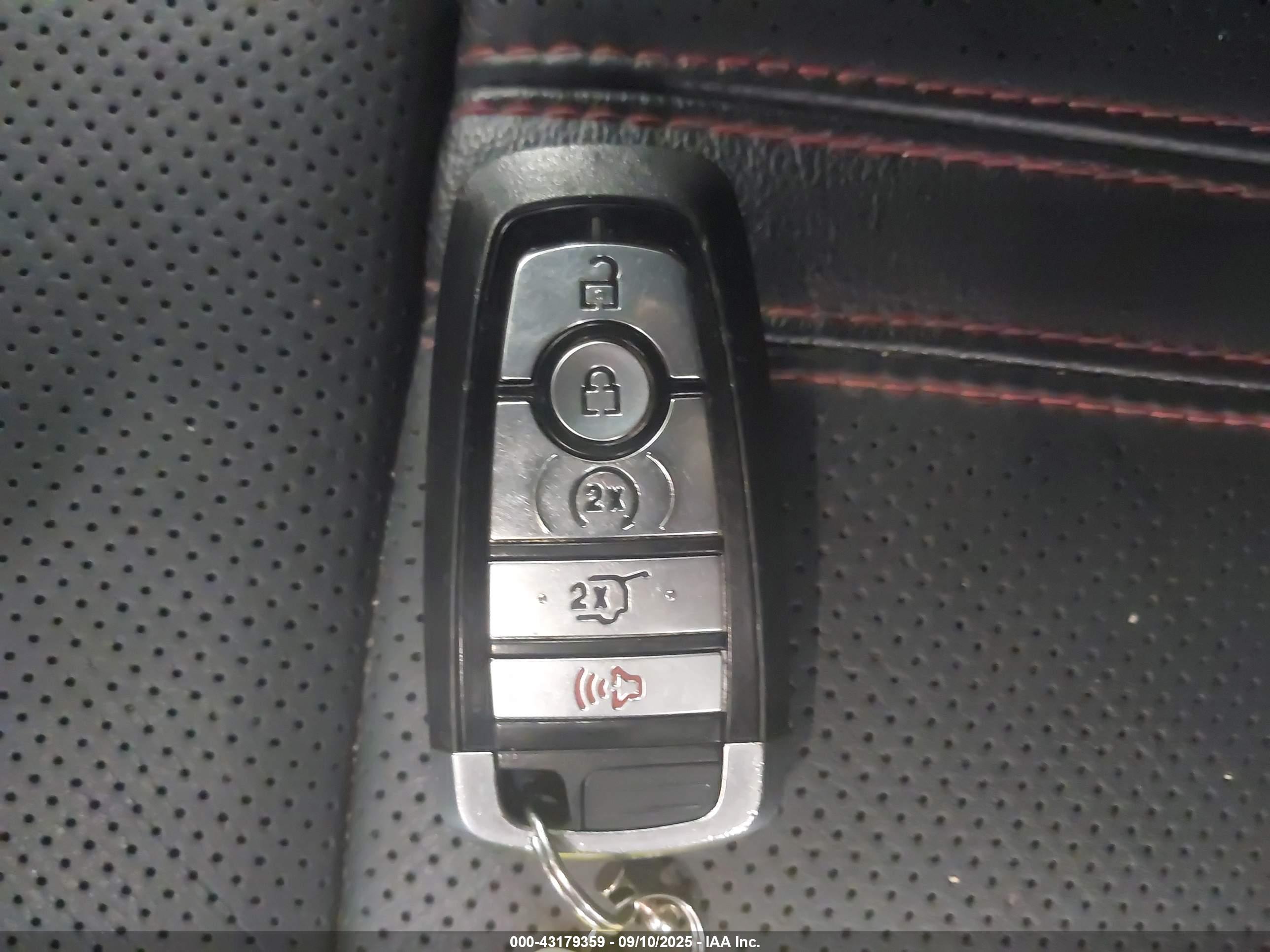 FORD EXPEDITION image 11