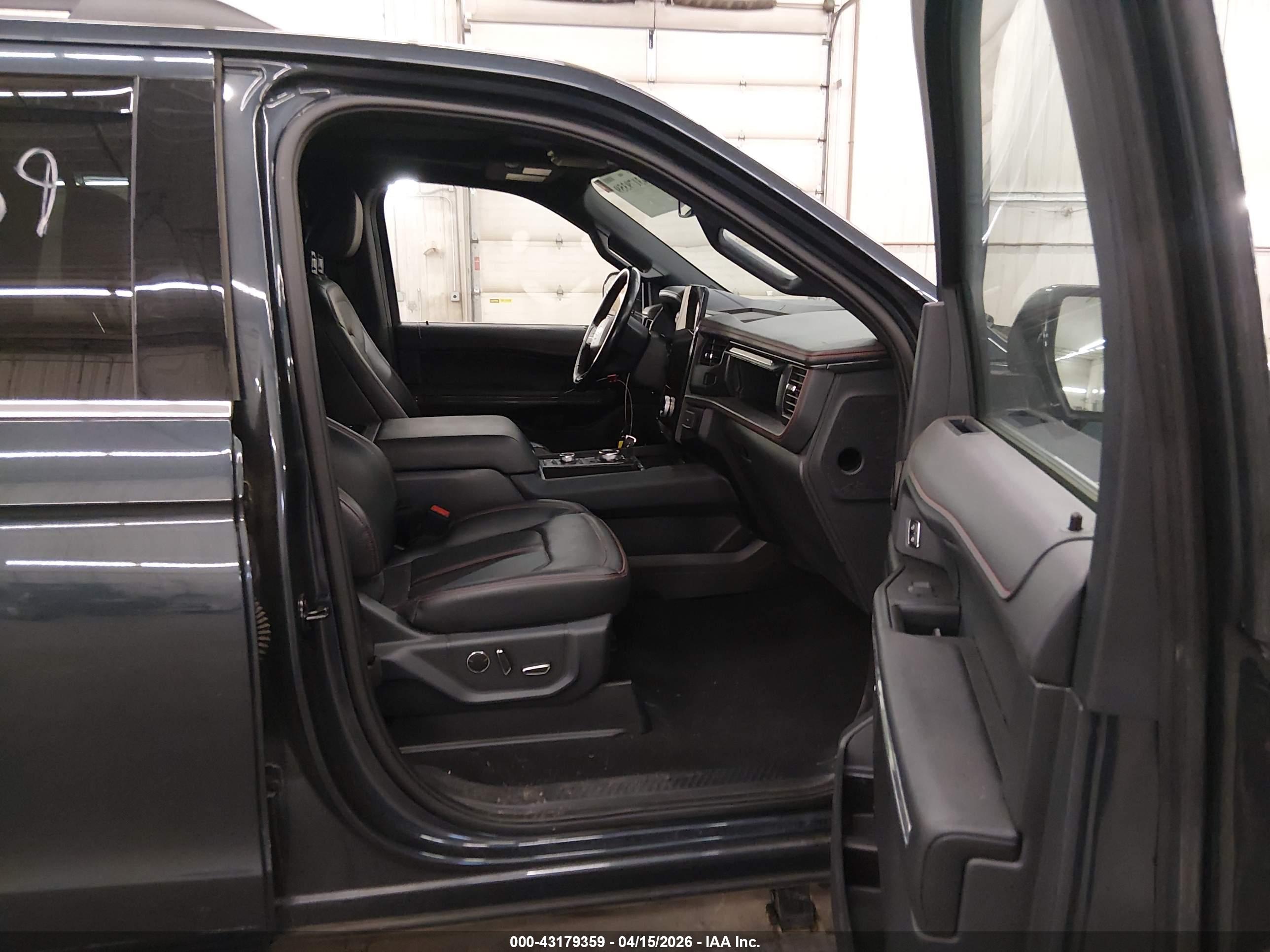 FORD EXPEDITION image 5
