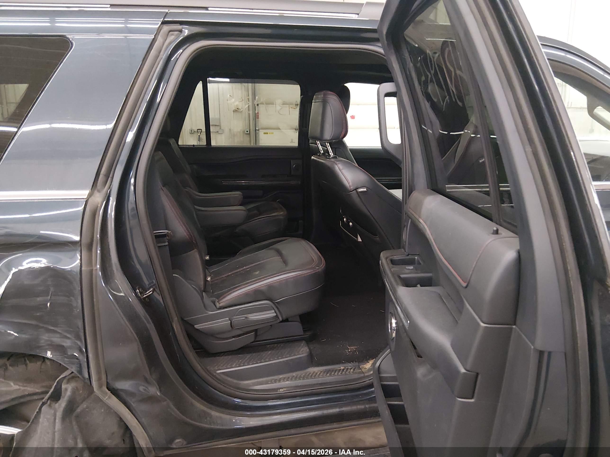 FORD EXPEDITION image 8