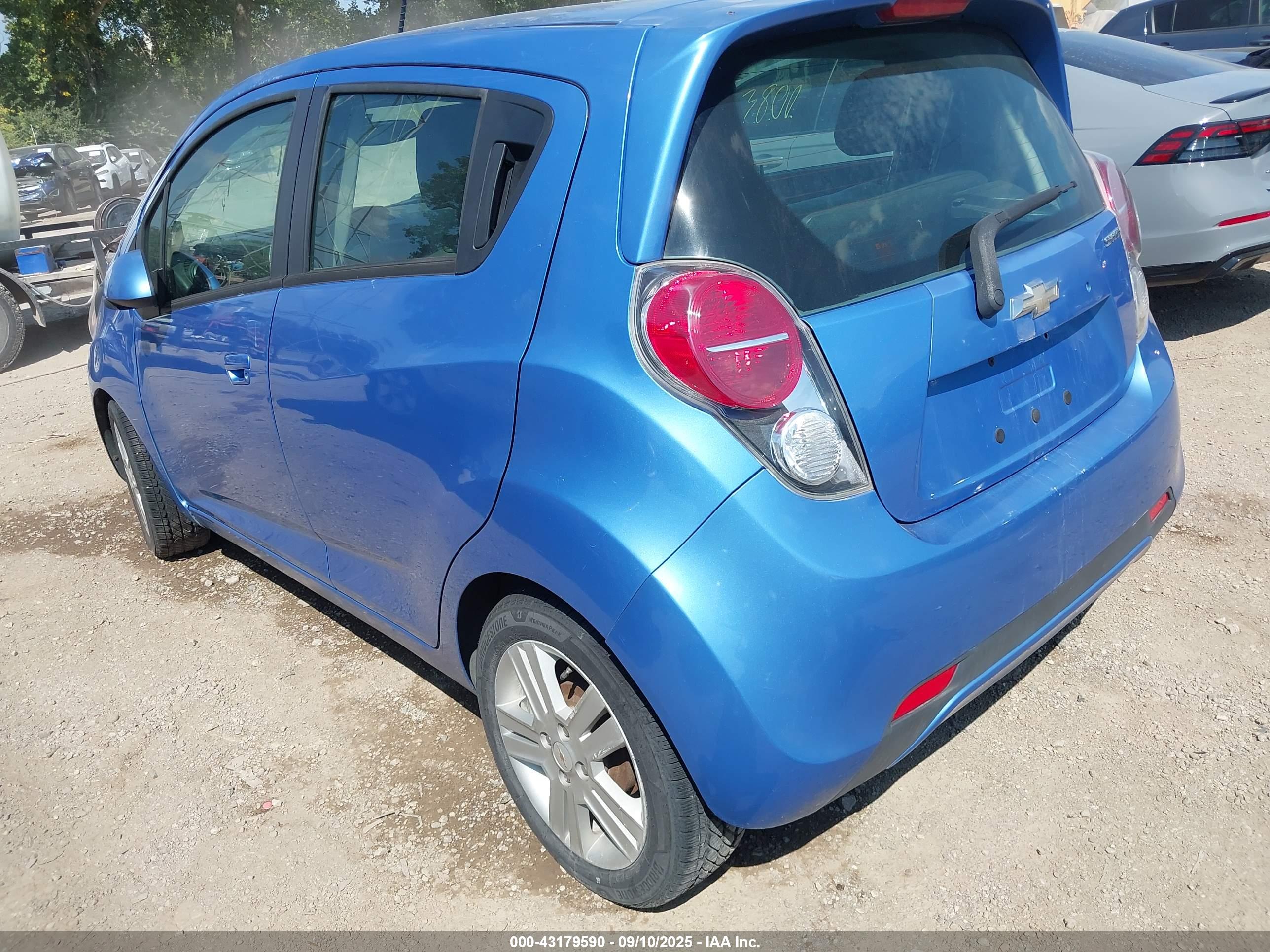 CHEVROLET SPARK image 3