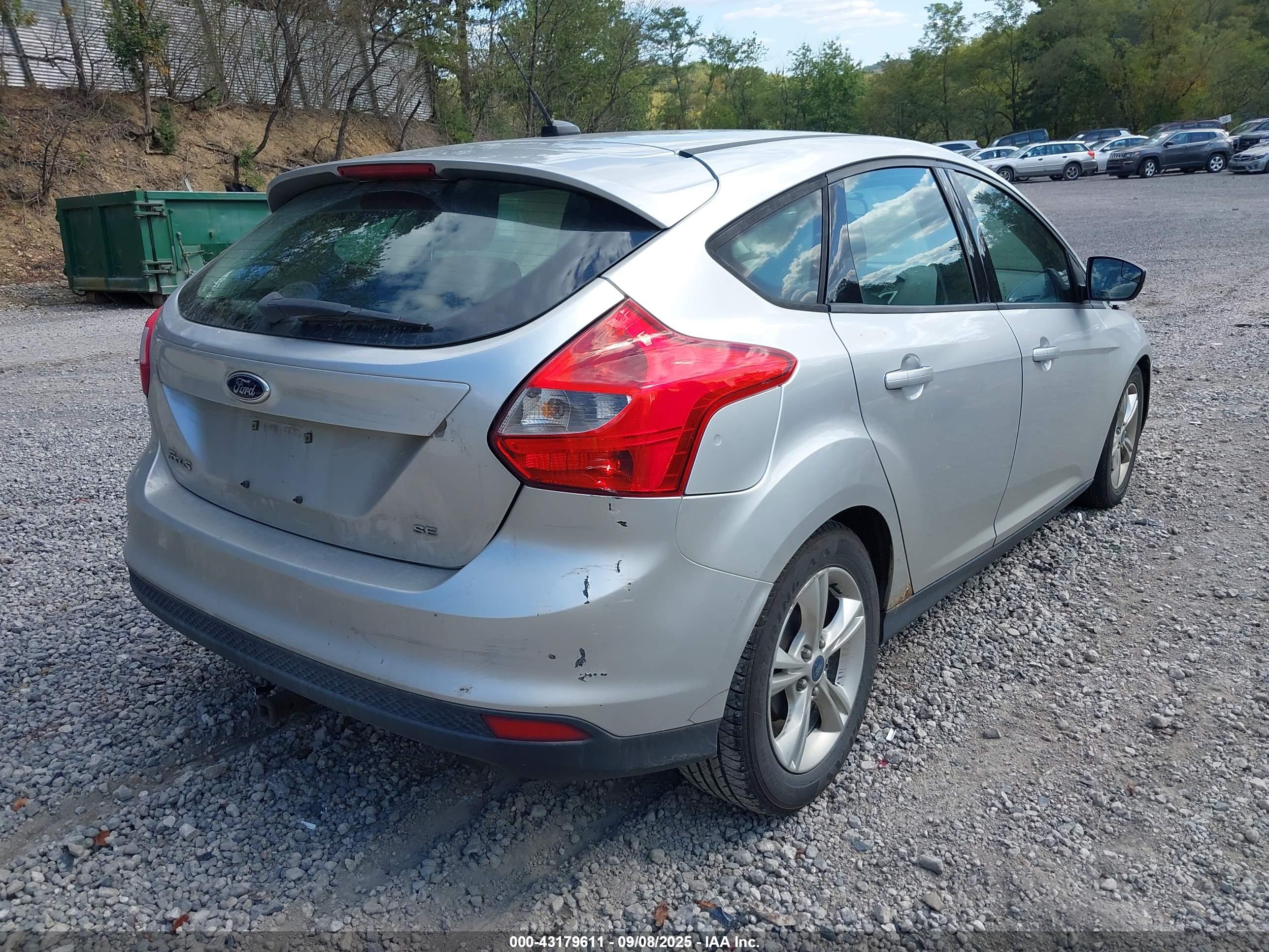 FORD FOCUS image 4