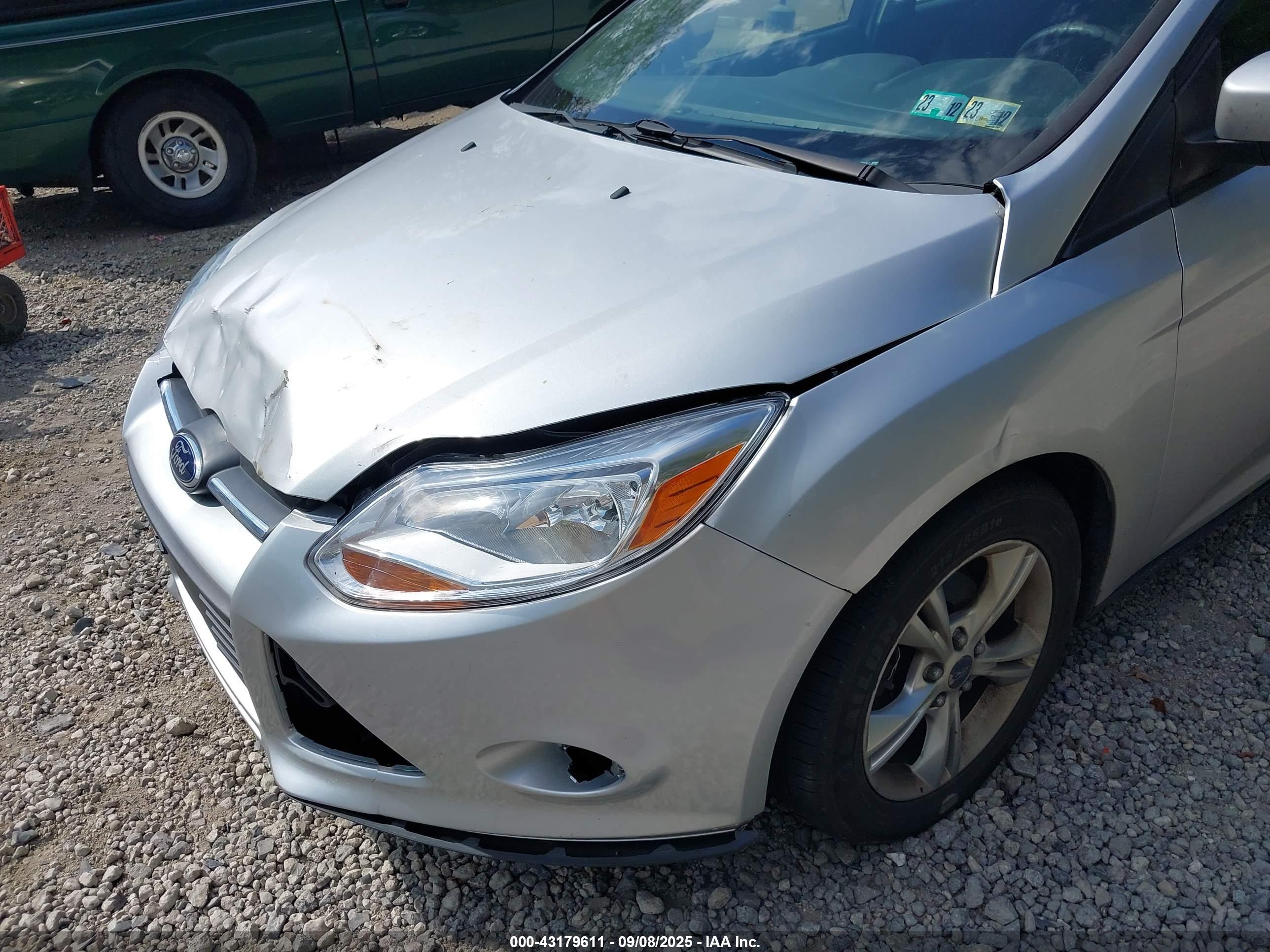 FORD FOCUS image 6