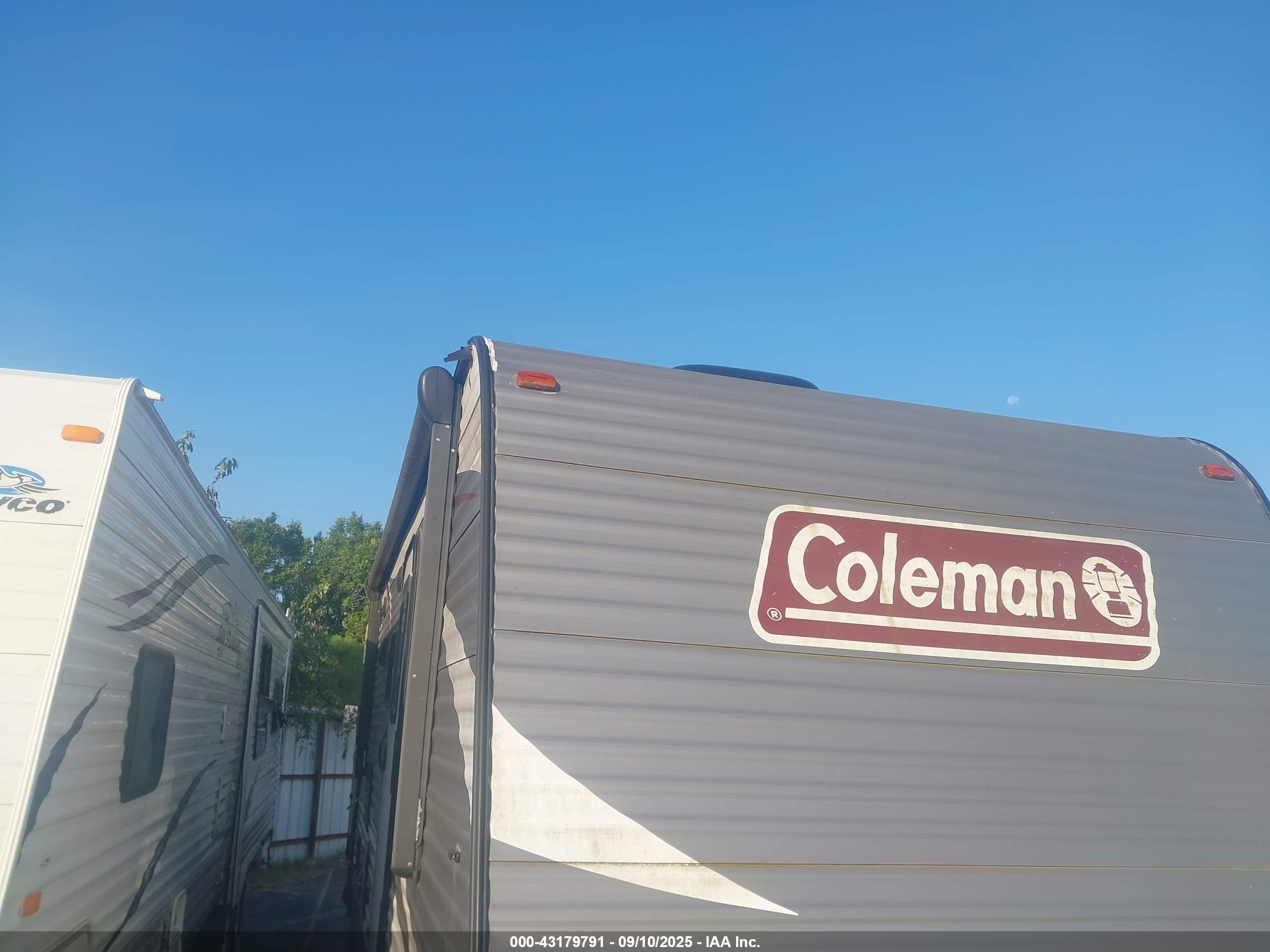 COLEMAN LANTERN image 6