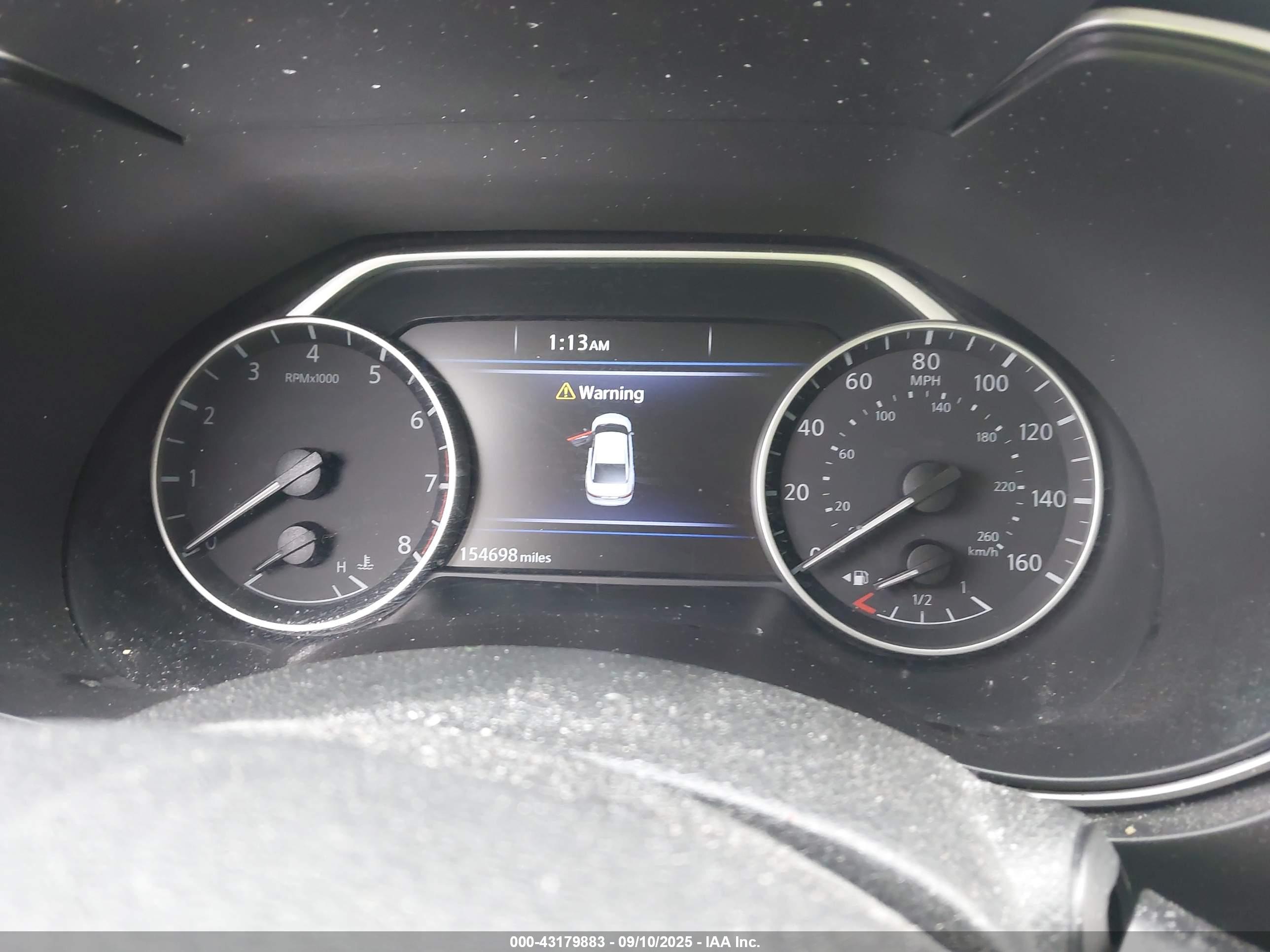 NISSAN MAXIMA image 7