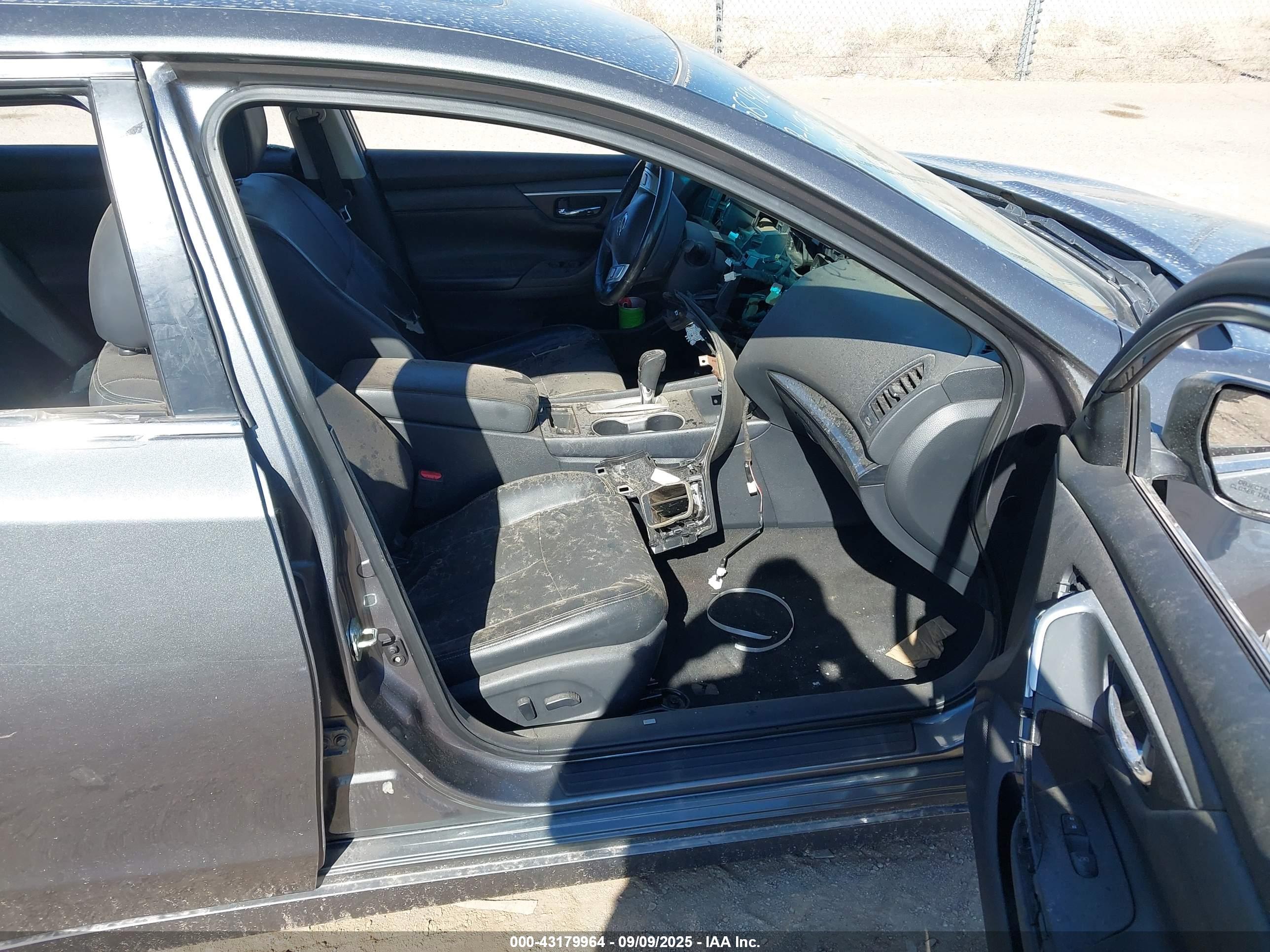 NISSAN ALTIMA image 5