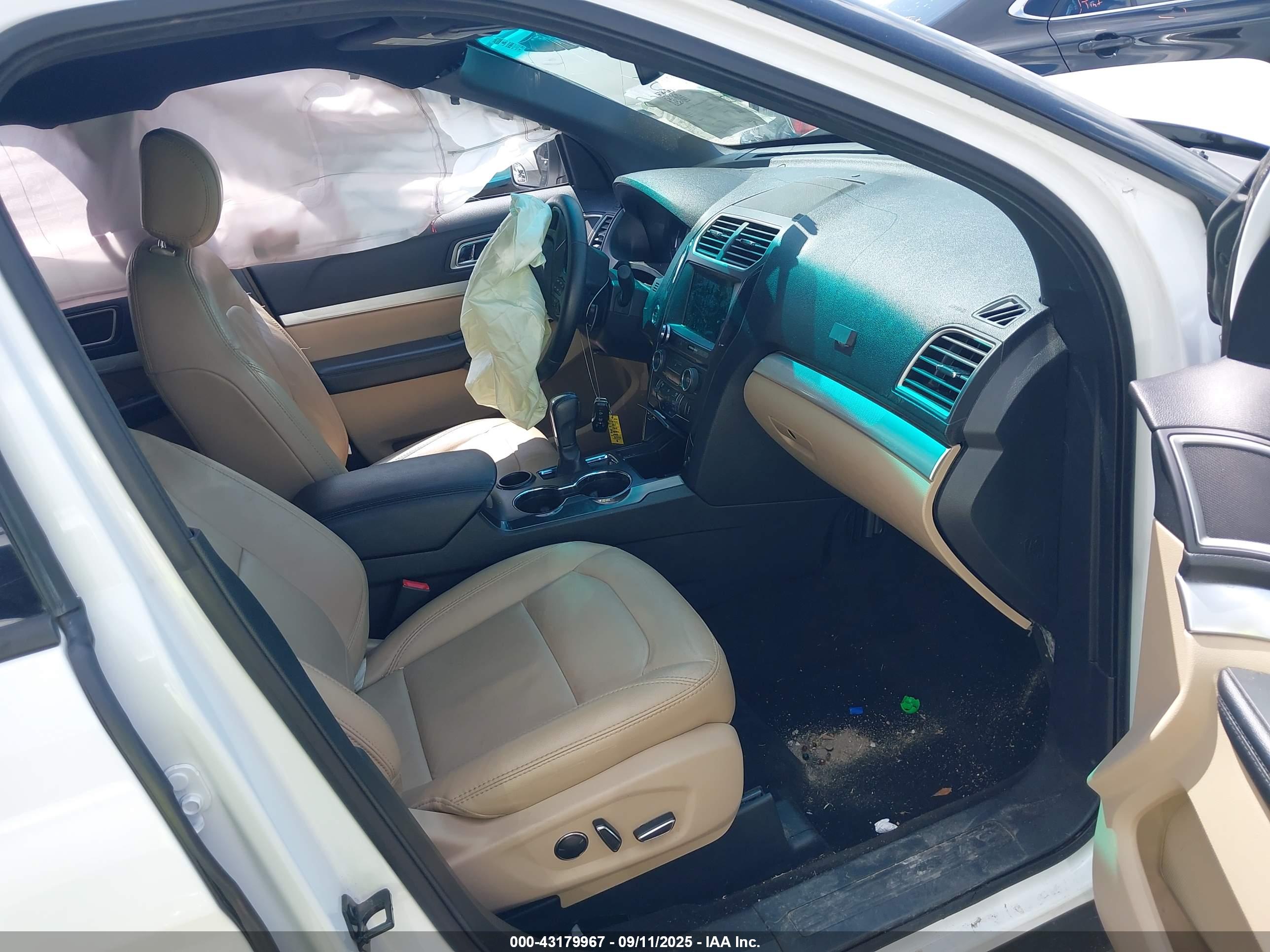 FORD EXPLORER image 5