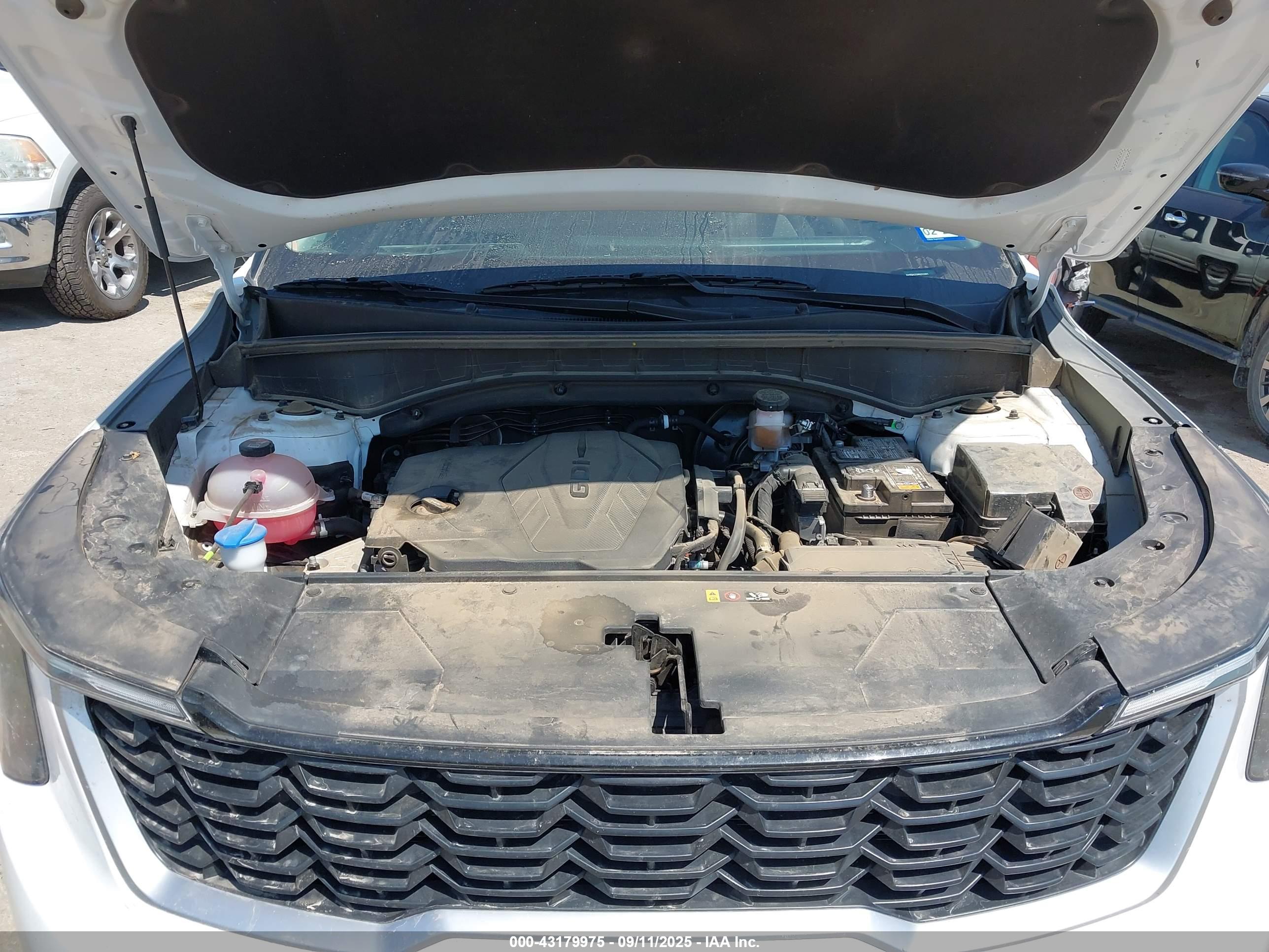 KIA SORENTO image 10