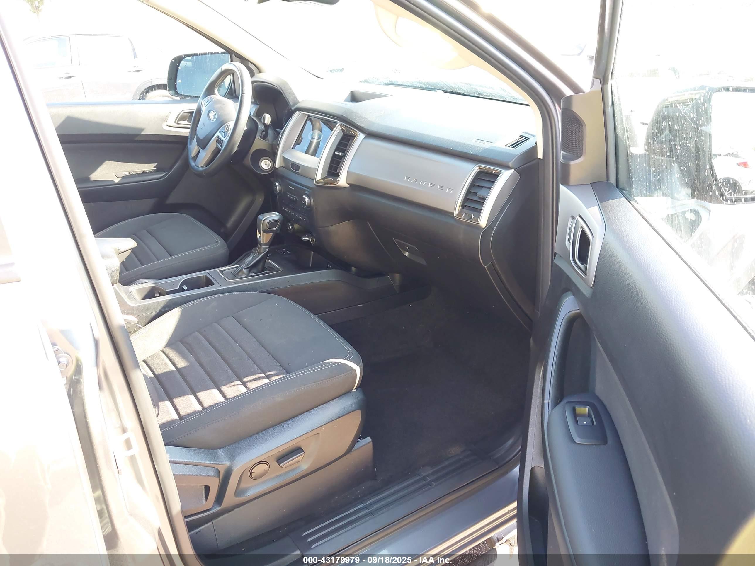 FORD RANGER image 5