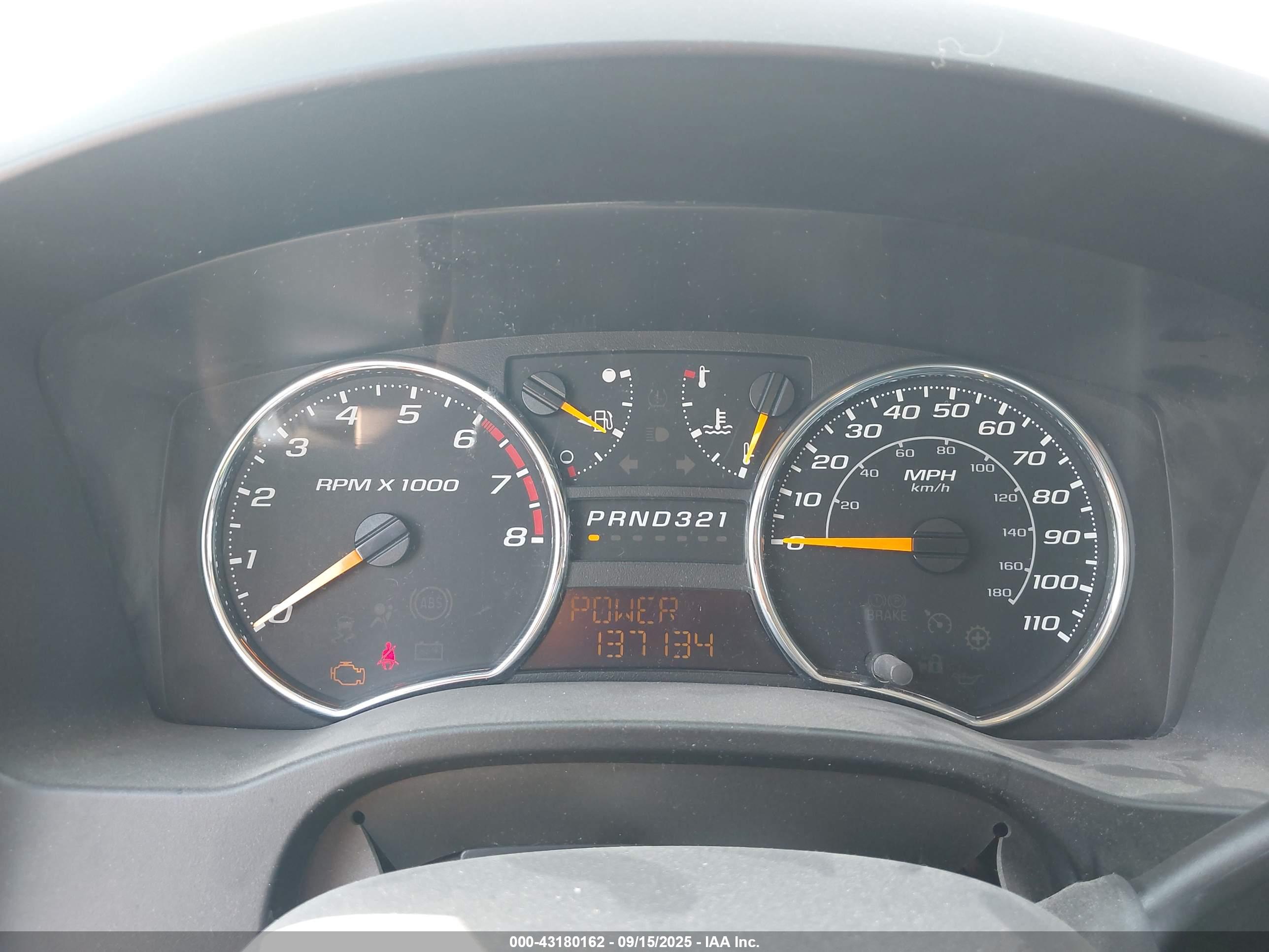 CHEVROLET COLORADO image 7