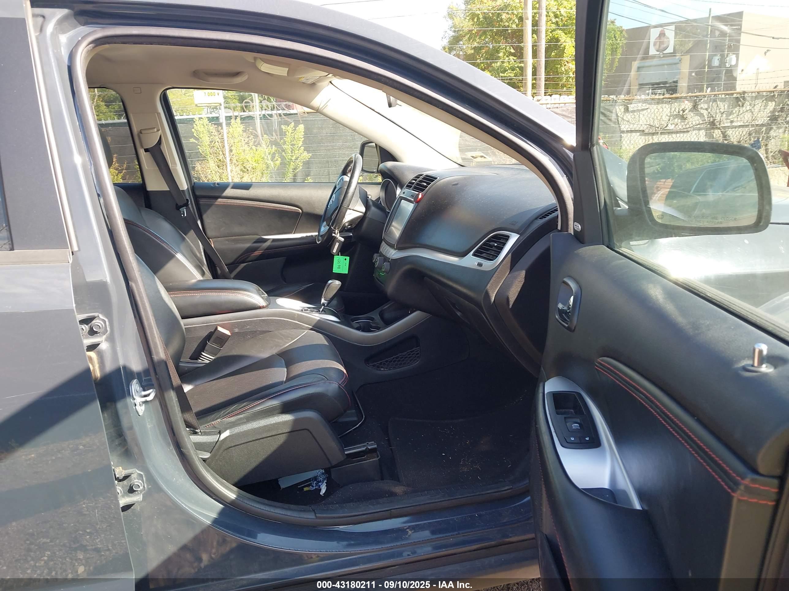 DODGE JOURNEY image 5