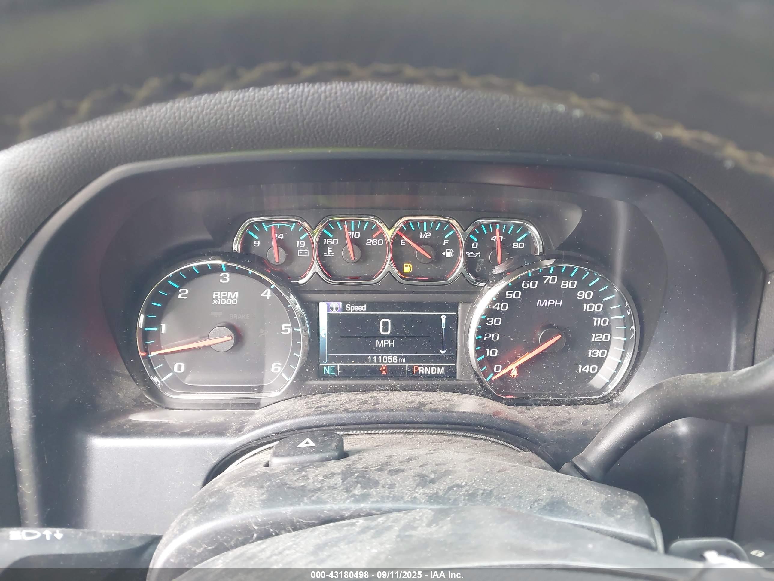 CHEVROLET SILVERADO image 7