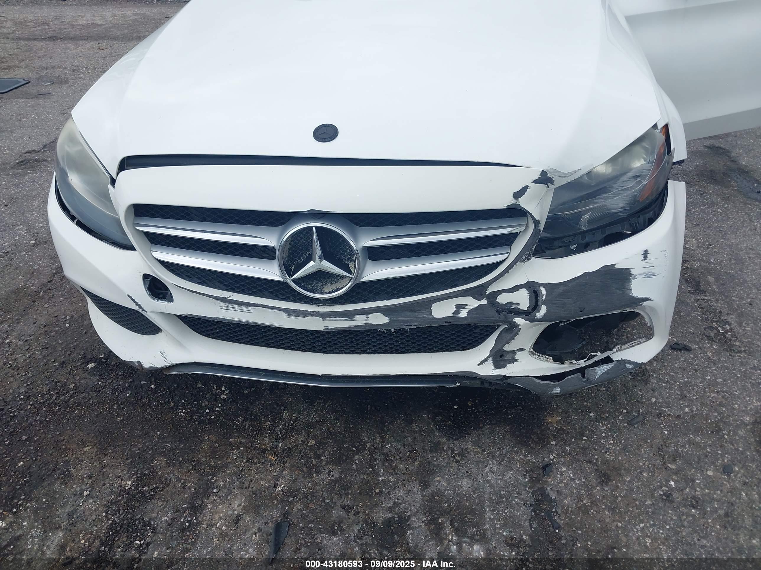 MERCEDES-BENZ C image 6
