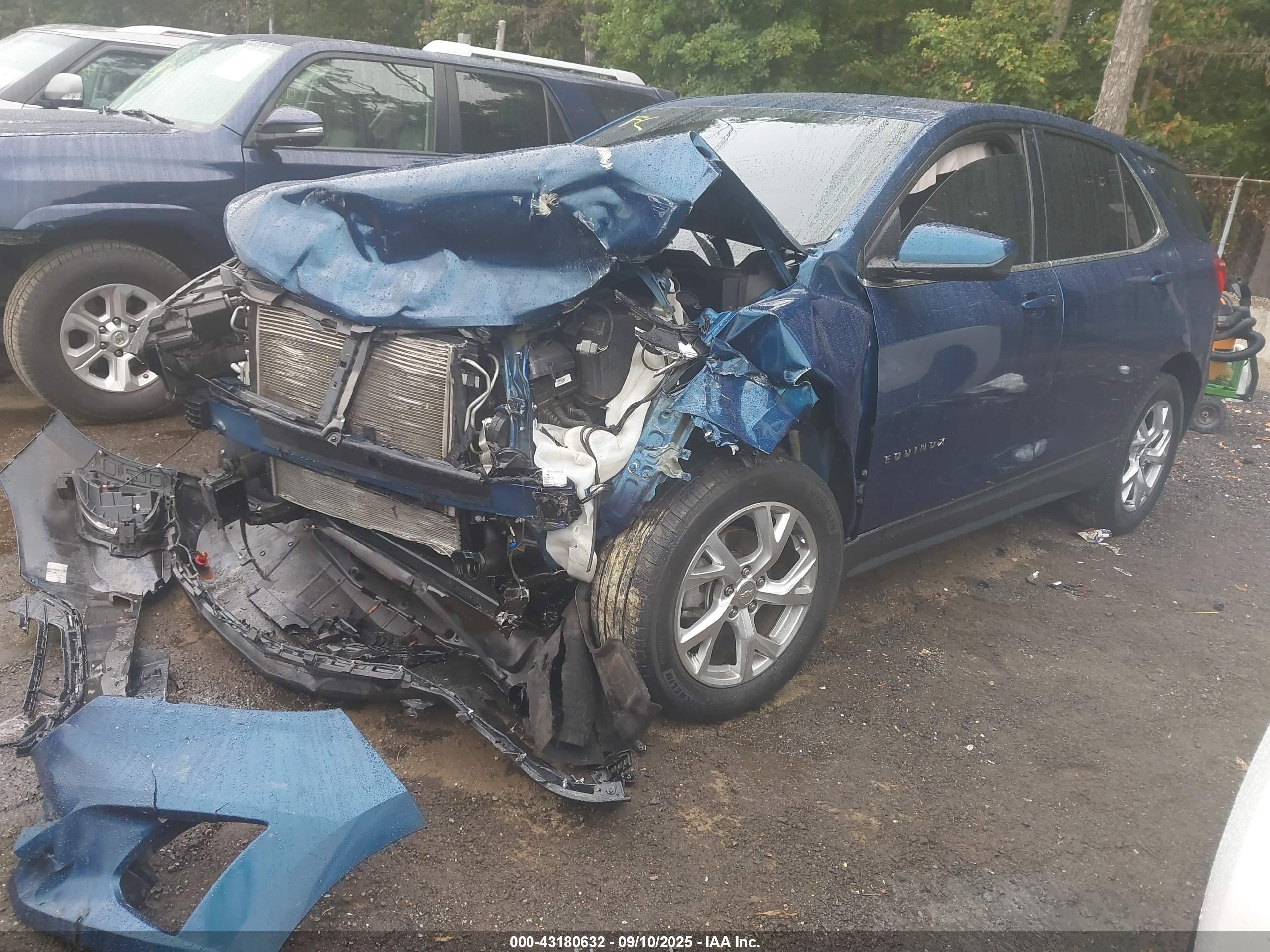 CHEVROLET EQUINOX image 2