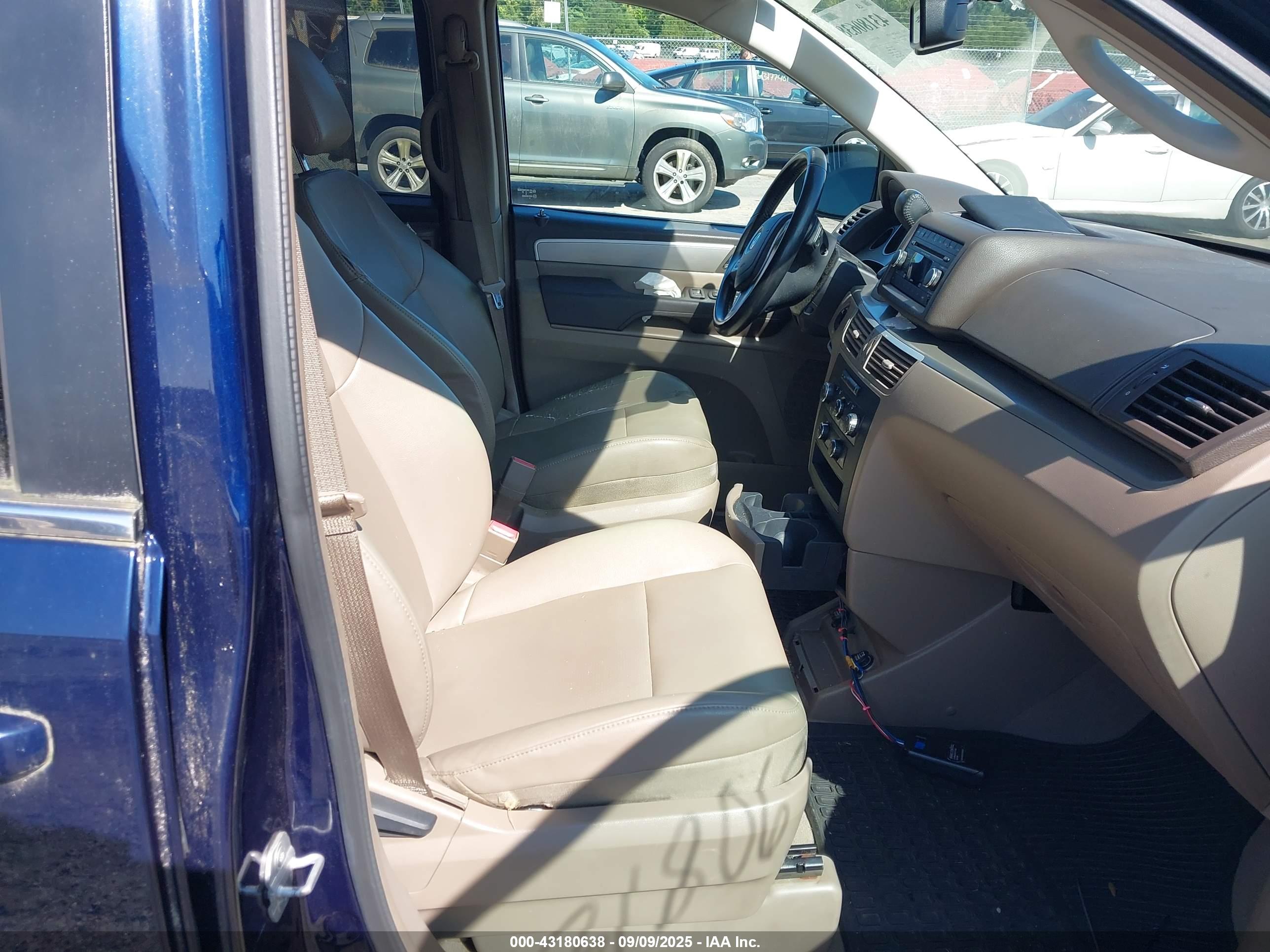 VOLKSWAGEN ROUTAN image 5