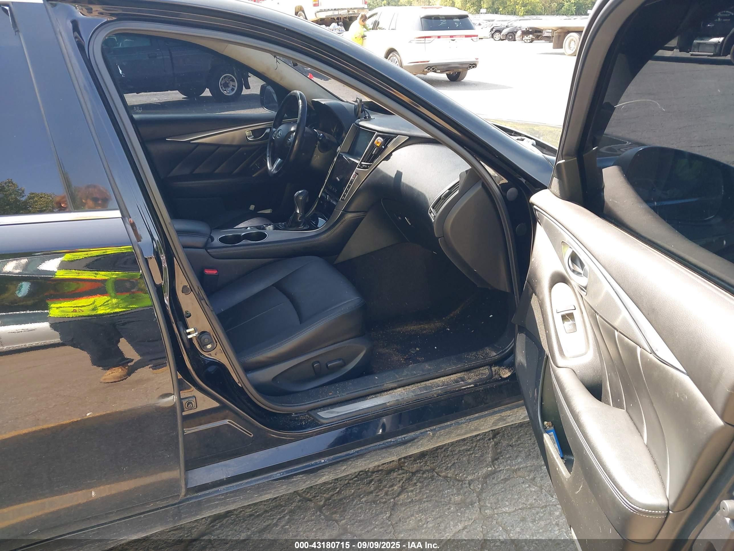 INFINITI Q50 image 5