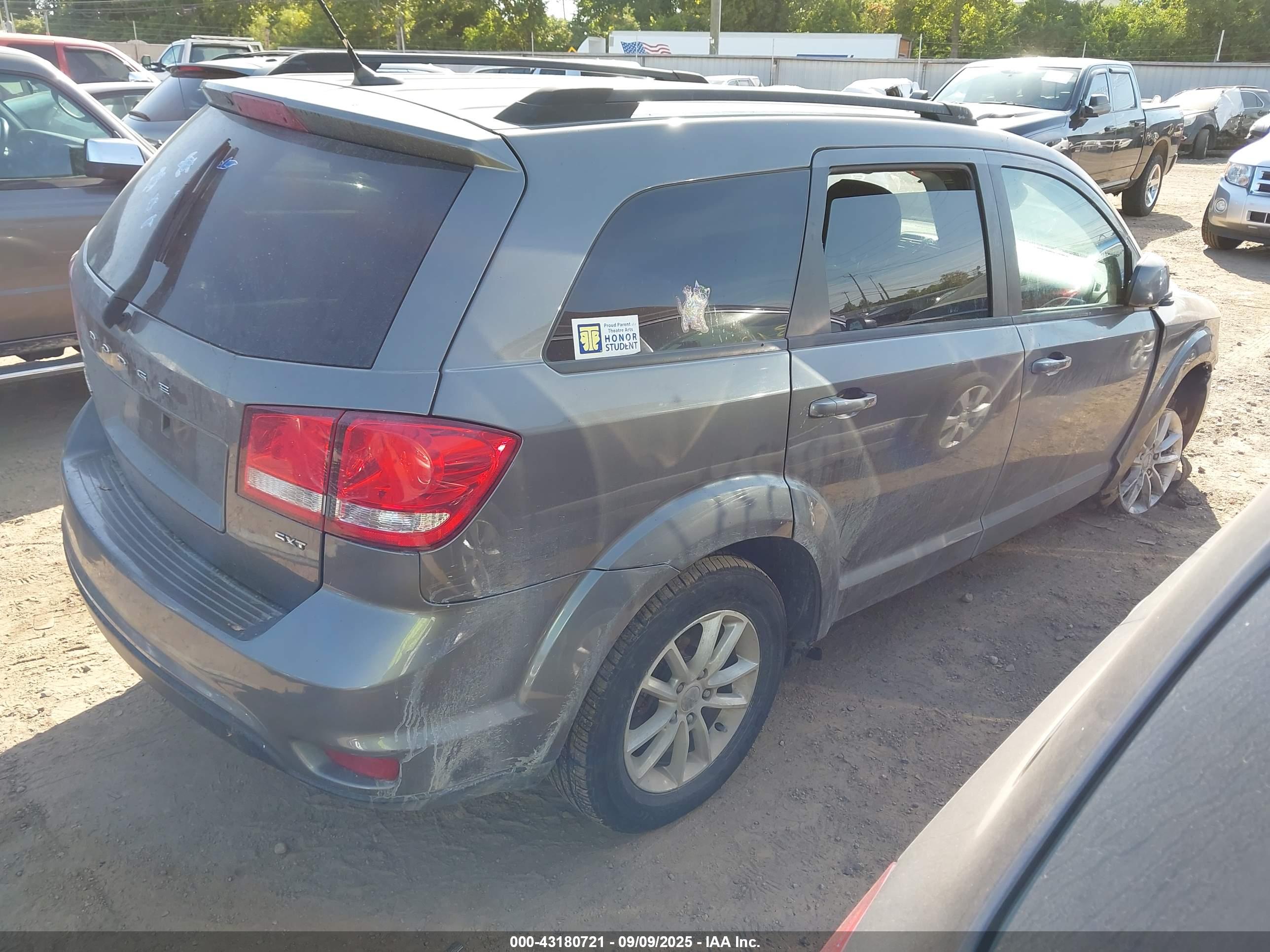 DODGE JOURNEY image 4