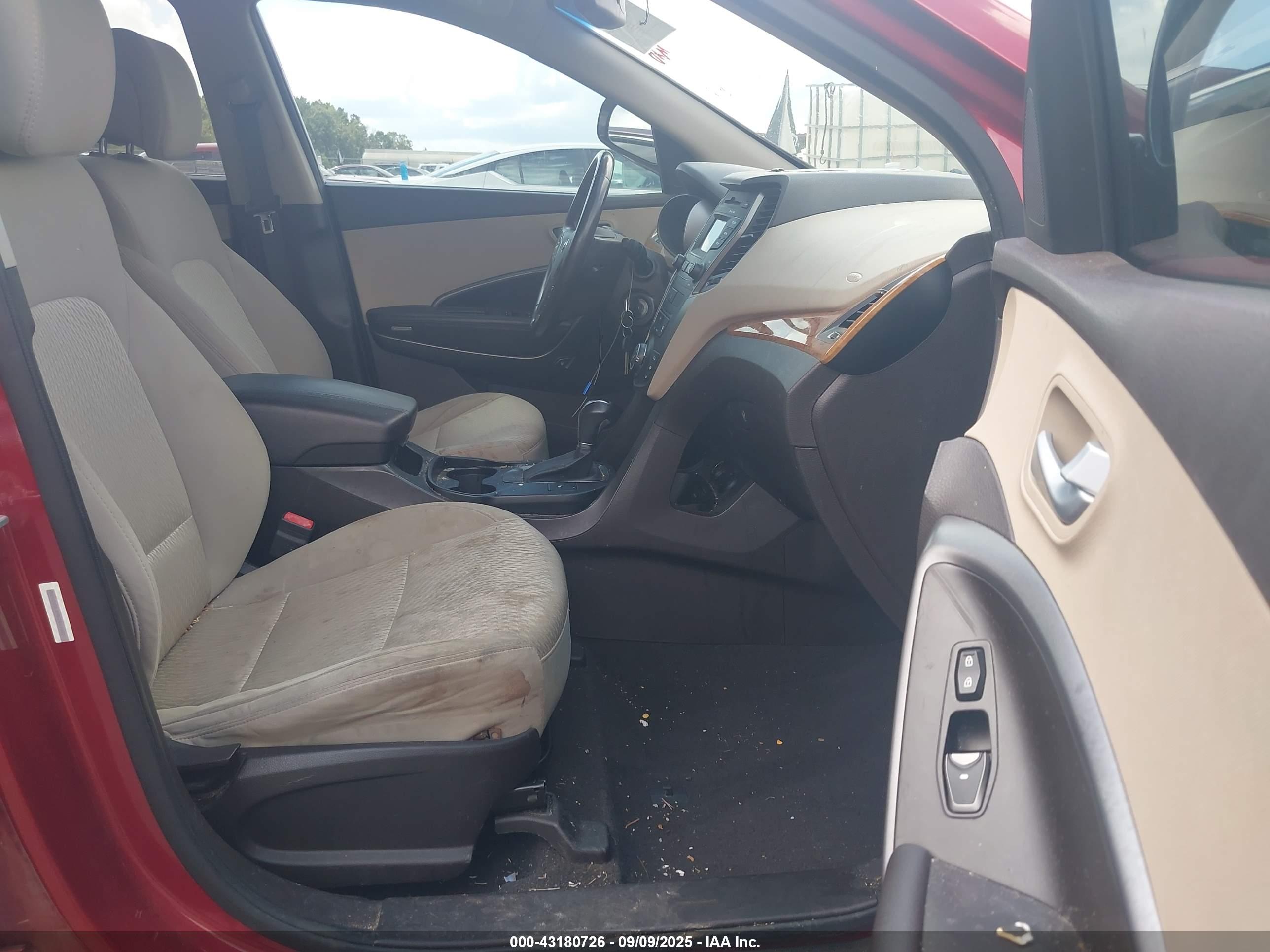 HYUNDAI SANTA image 5
