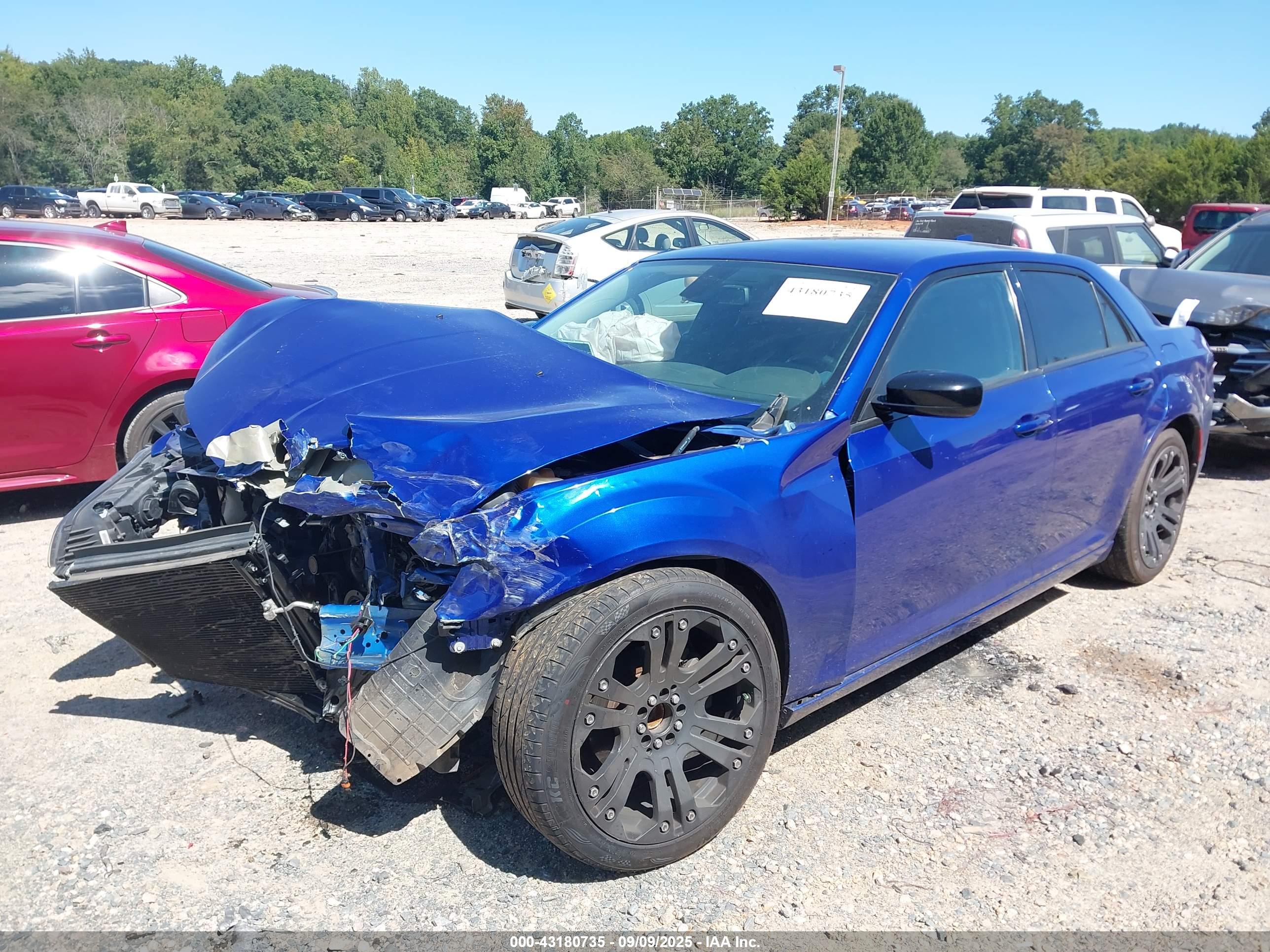 CHRYSLER 300 image 2
