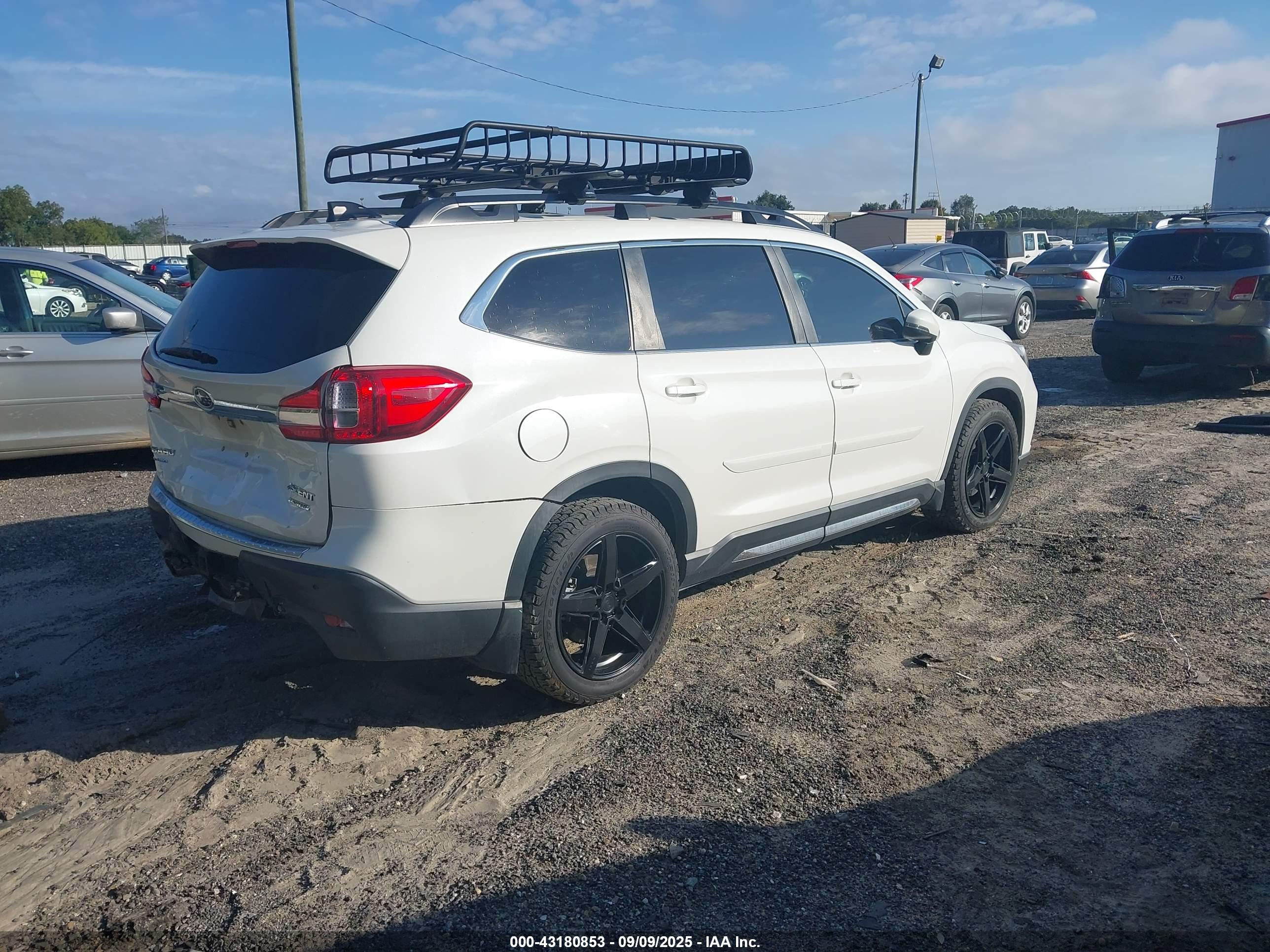 SUBARU ASCENT image 4