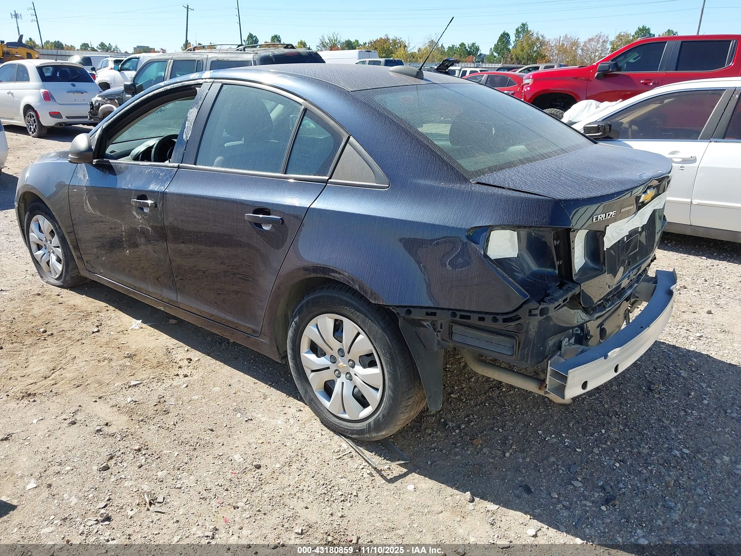CHEVROLET CRUZE image 3