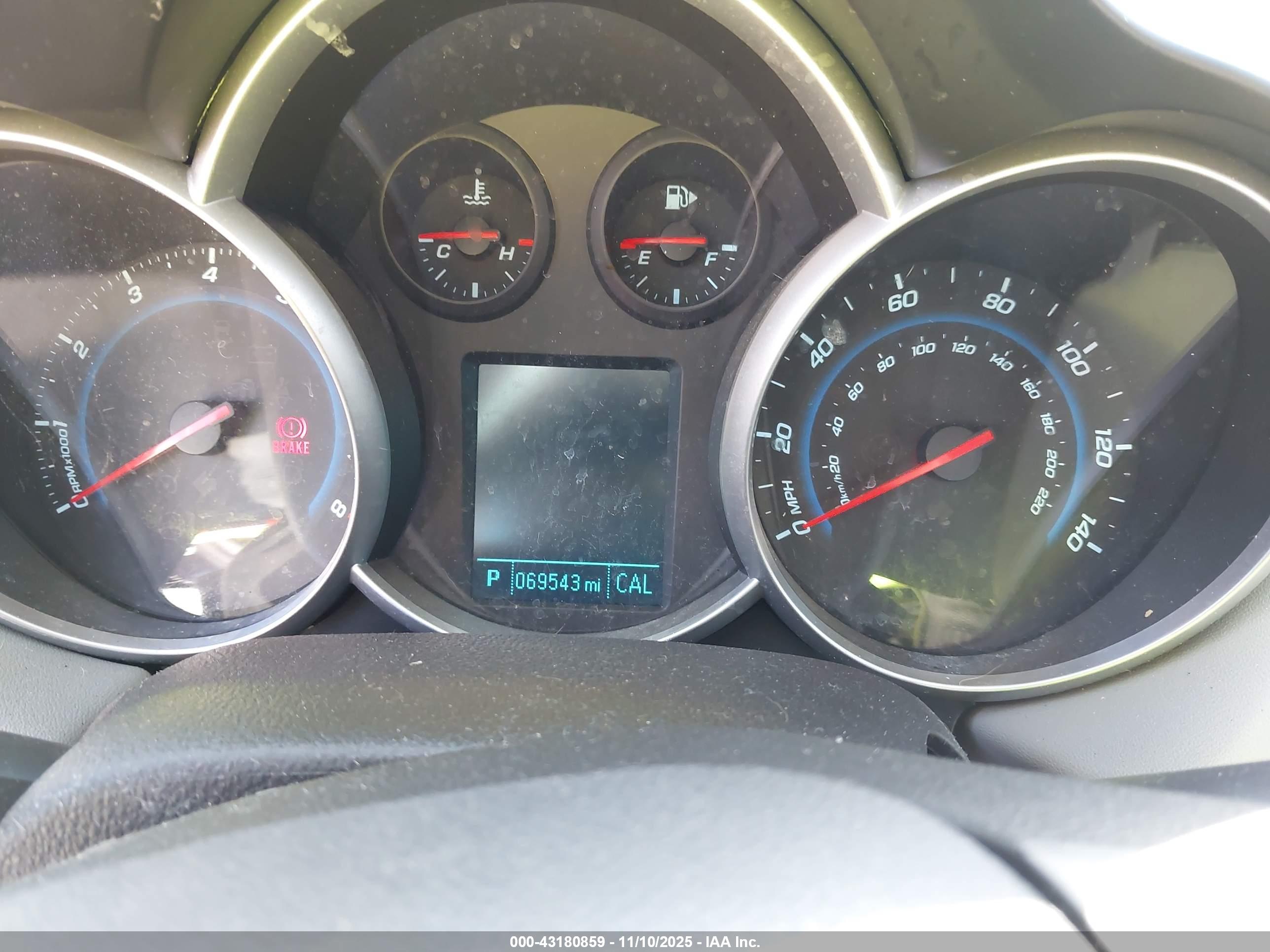 CHEVROLET CRUZE image 7