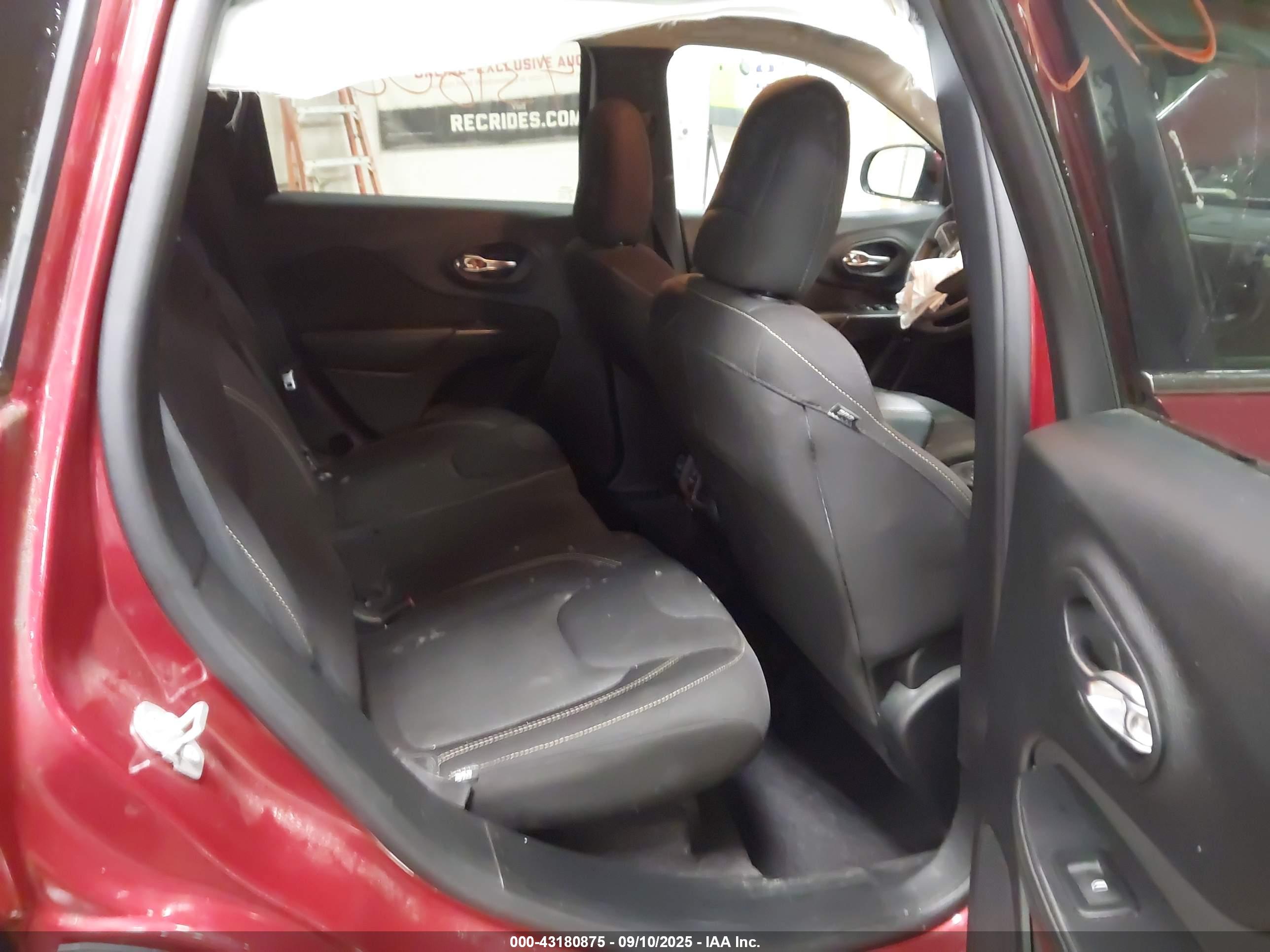 JEEP CHEROKEE image 8