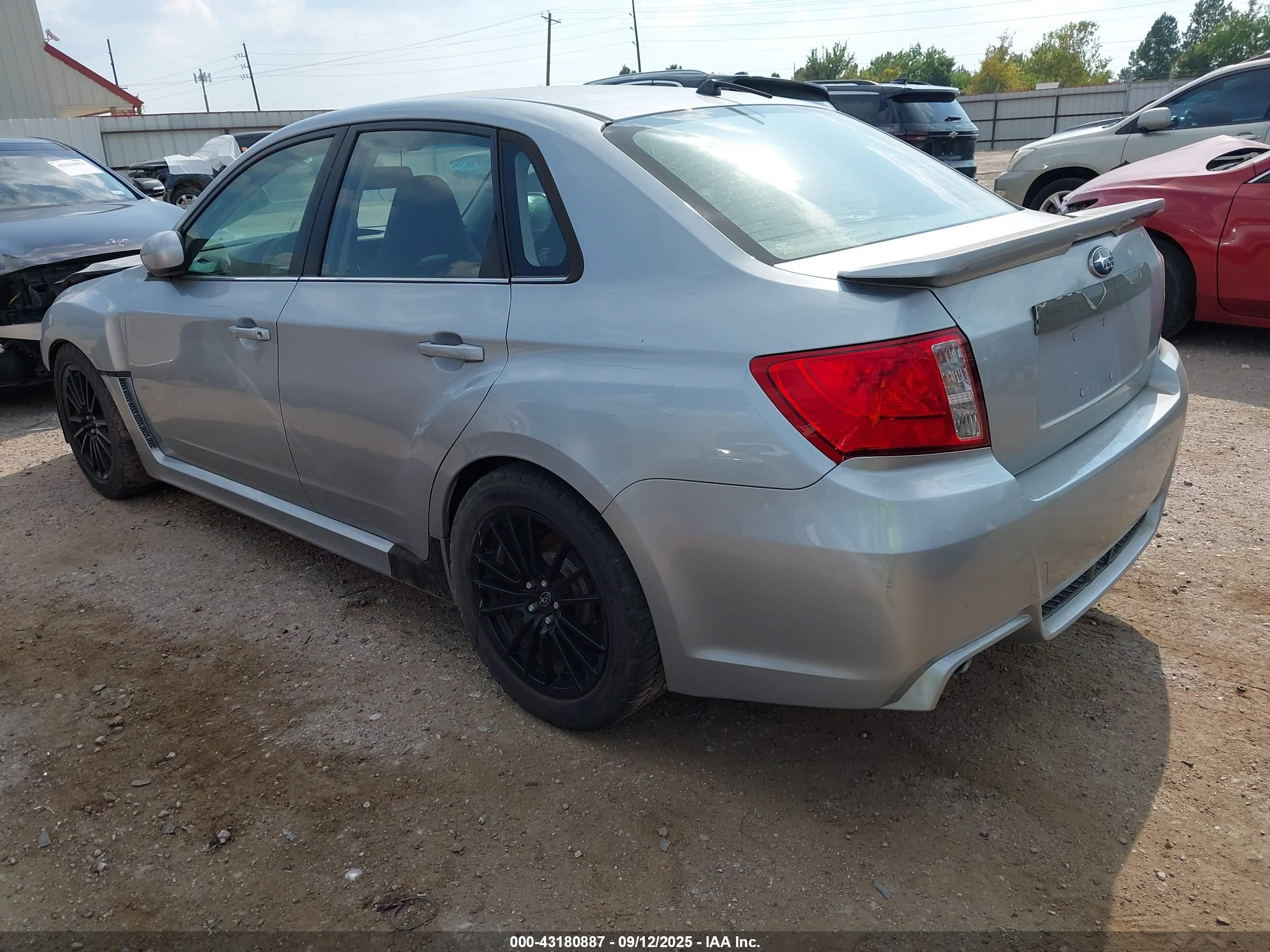 SUBARU IMPREZA image 3
