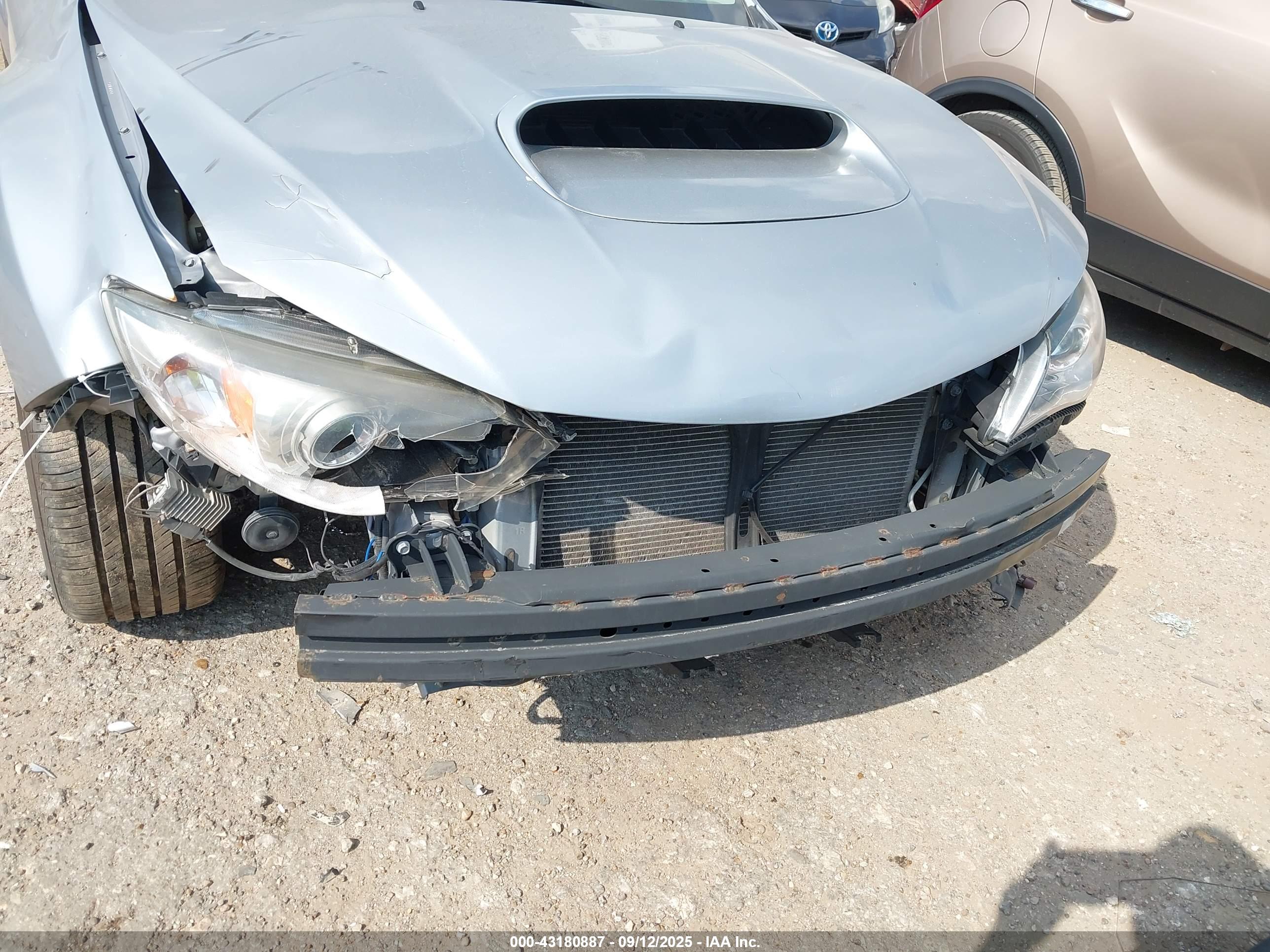 SUBARU IMPREZA image 6