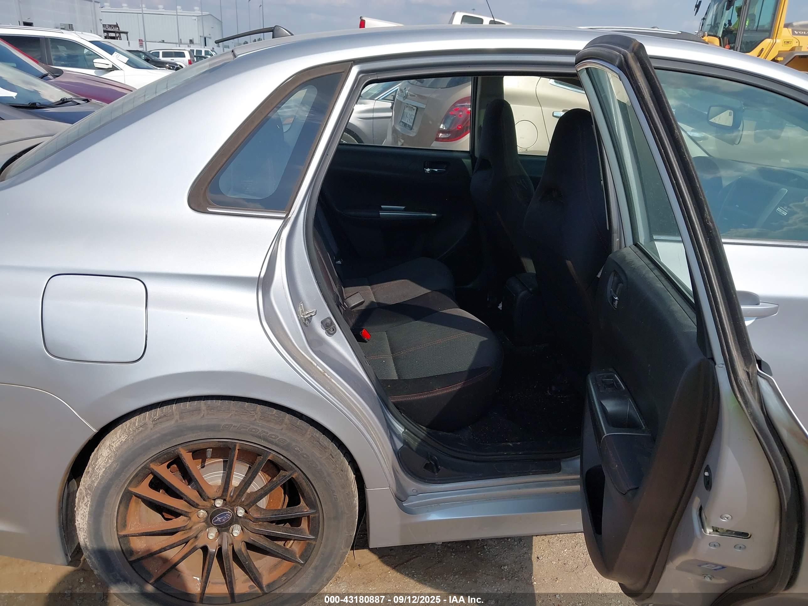 SUBARU IMPREZA image 8