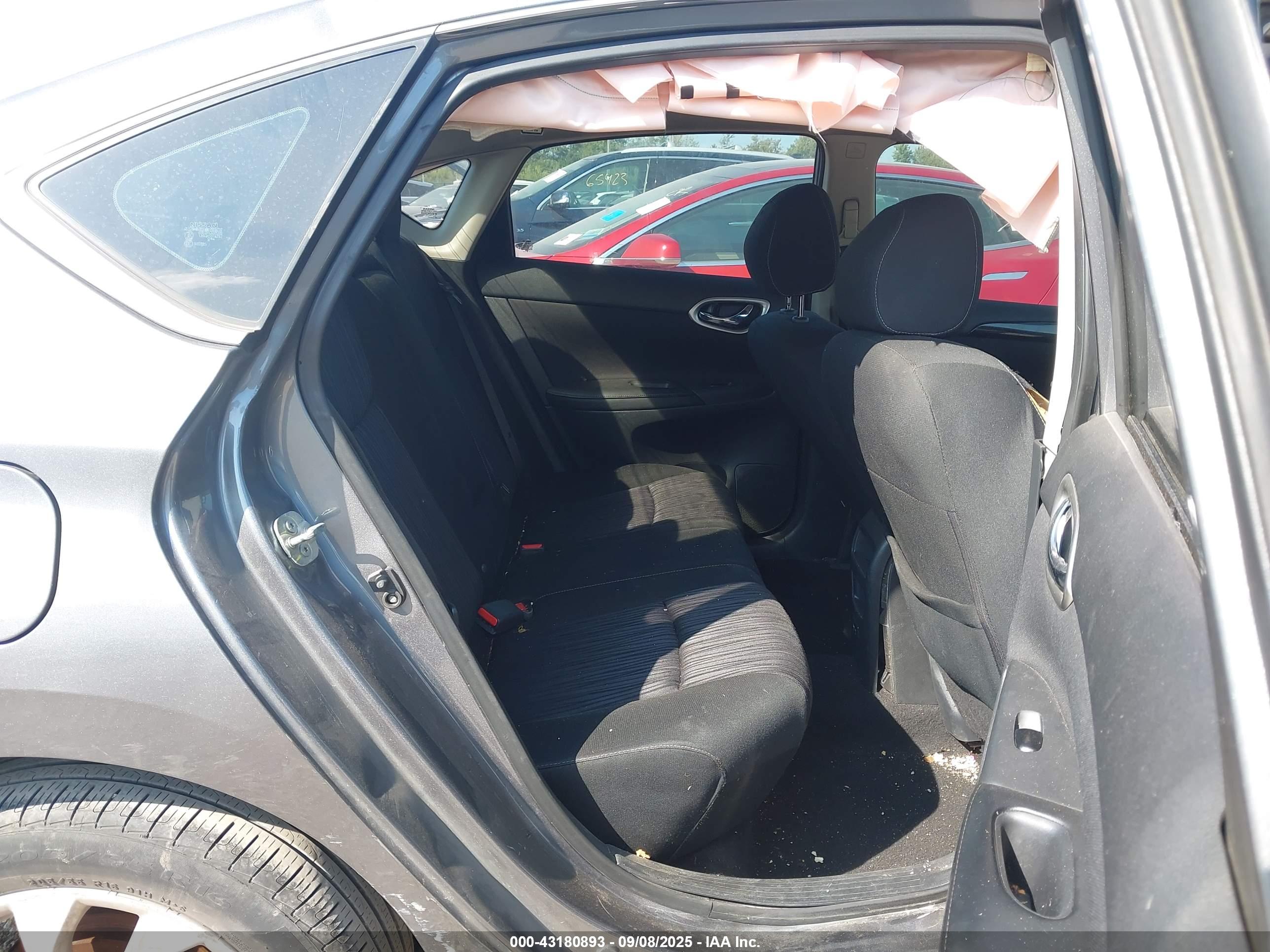 NISSAN SENTRA image 8