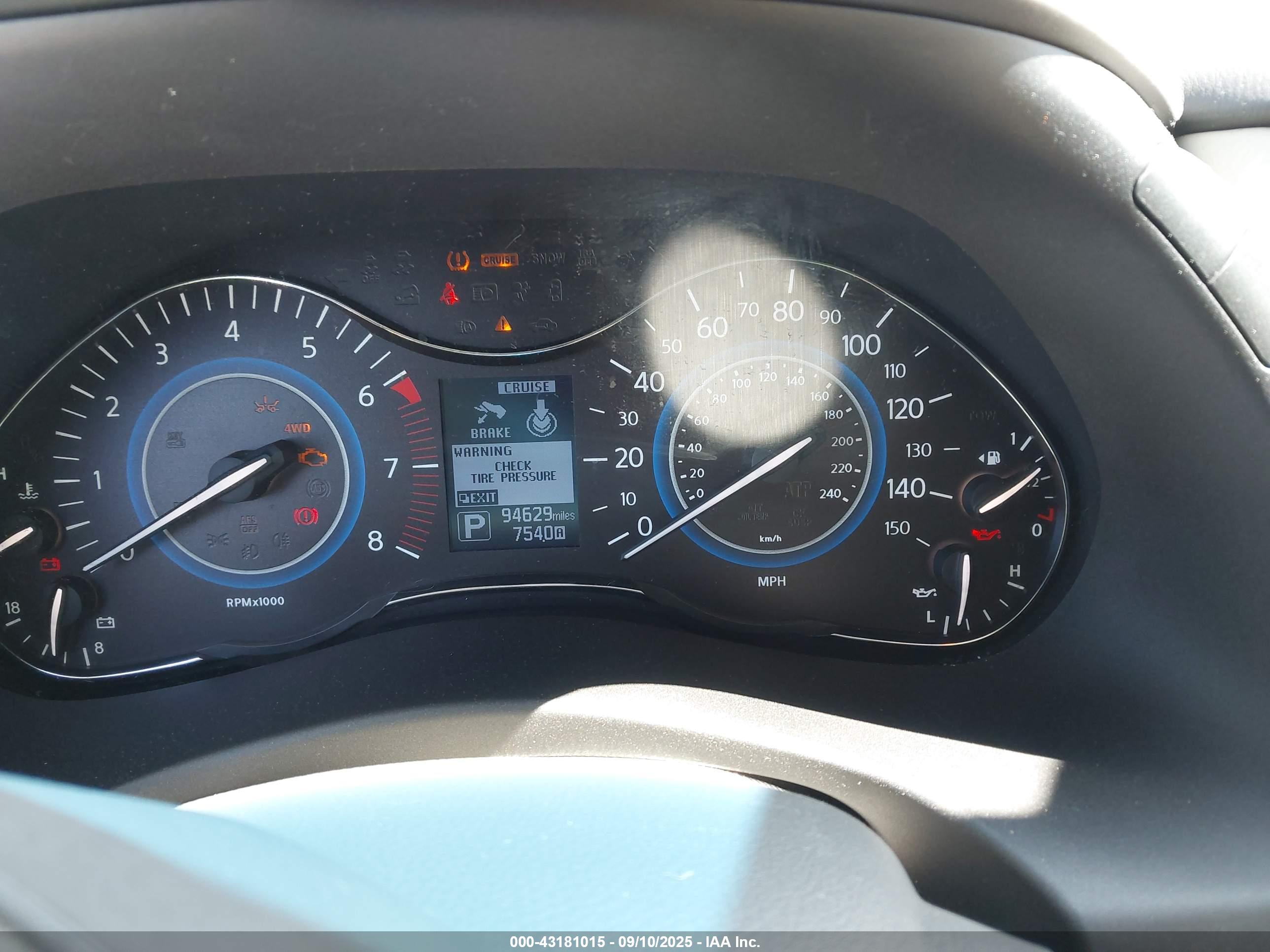 INFINITI QX80 image 7