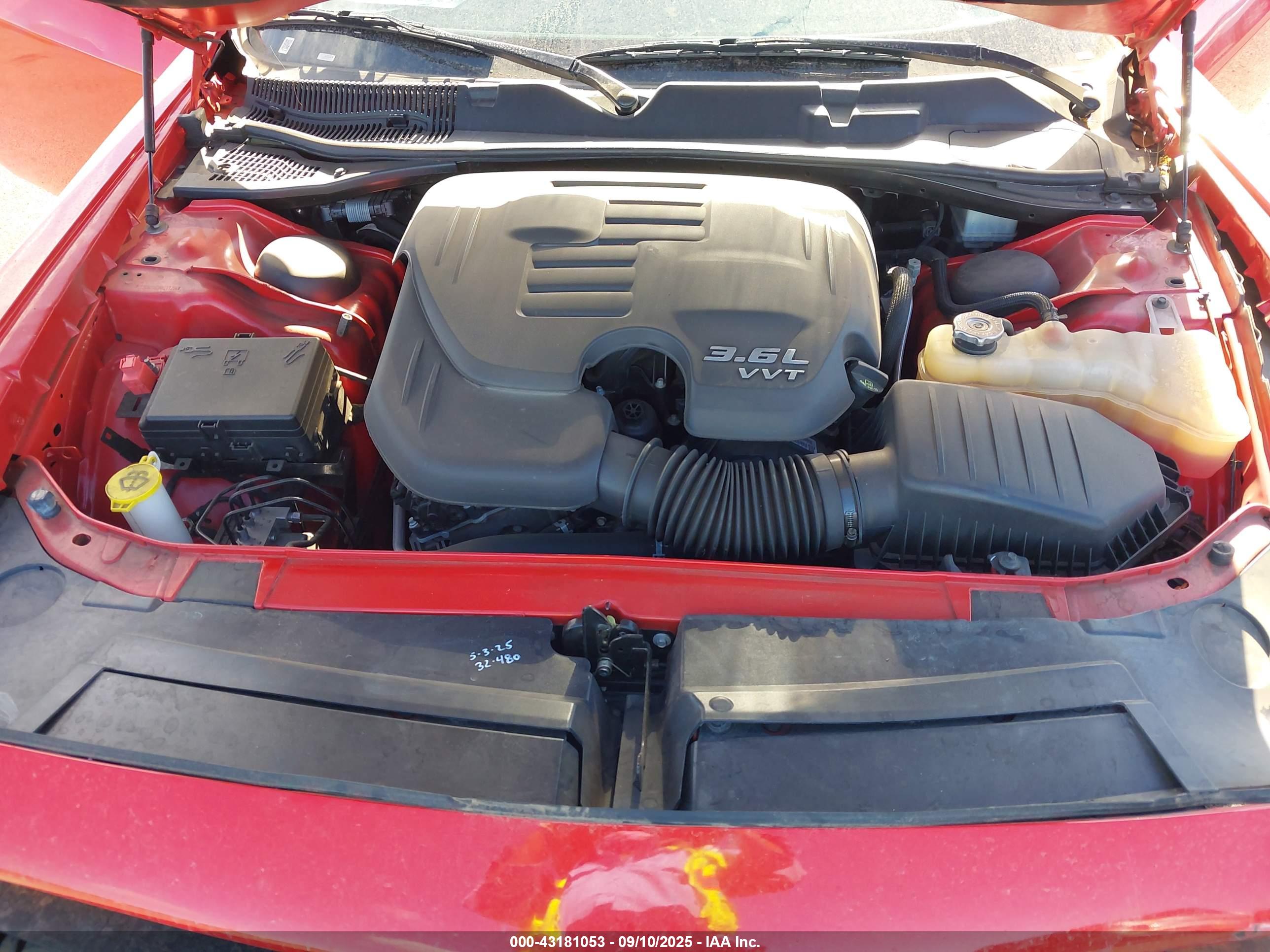 DODGE CHALLENGER image 10
