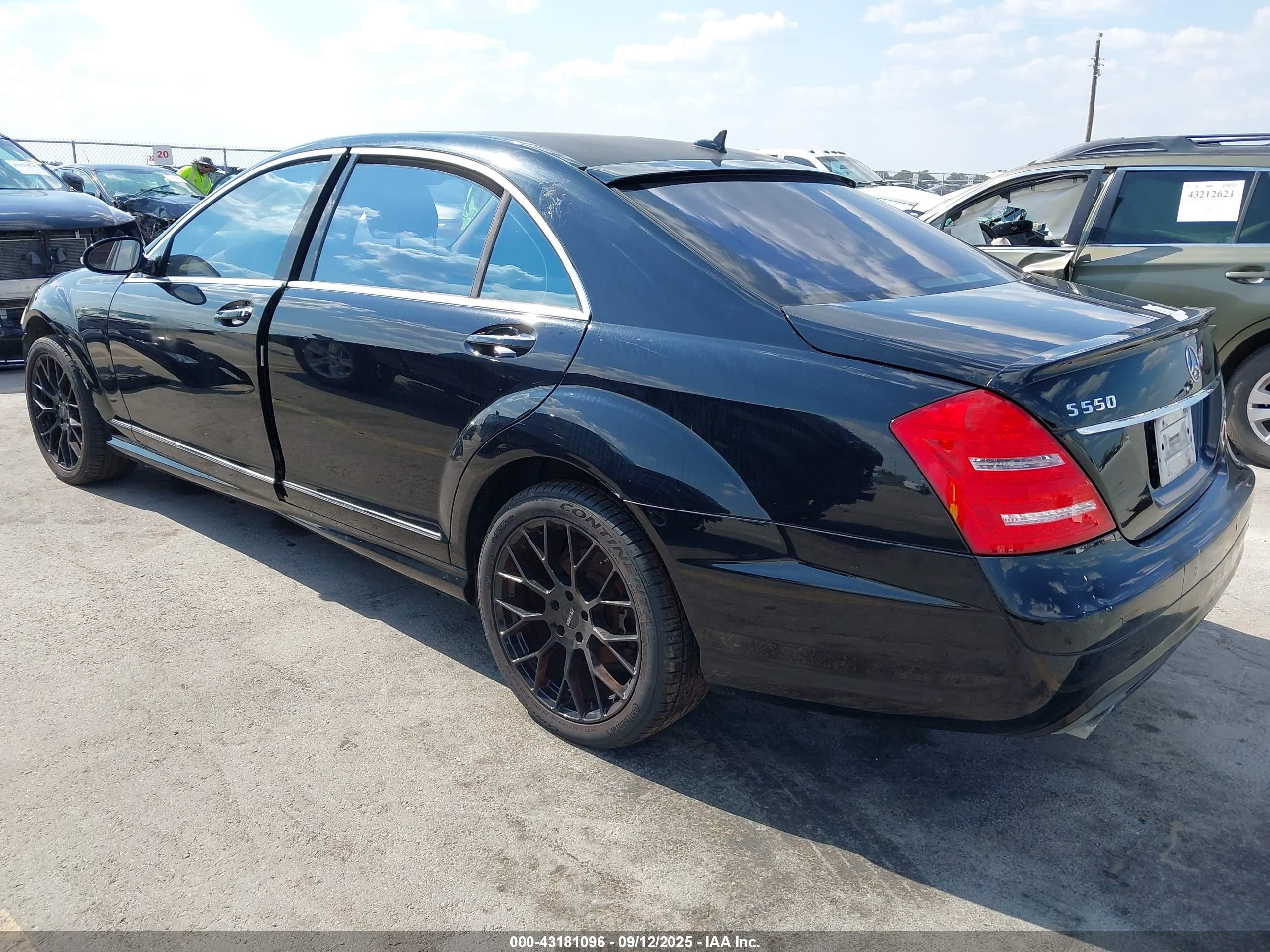 MERCEDES-BENZ S image 3