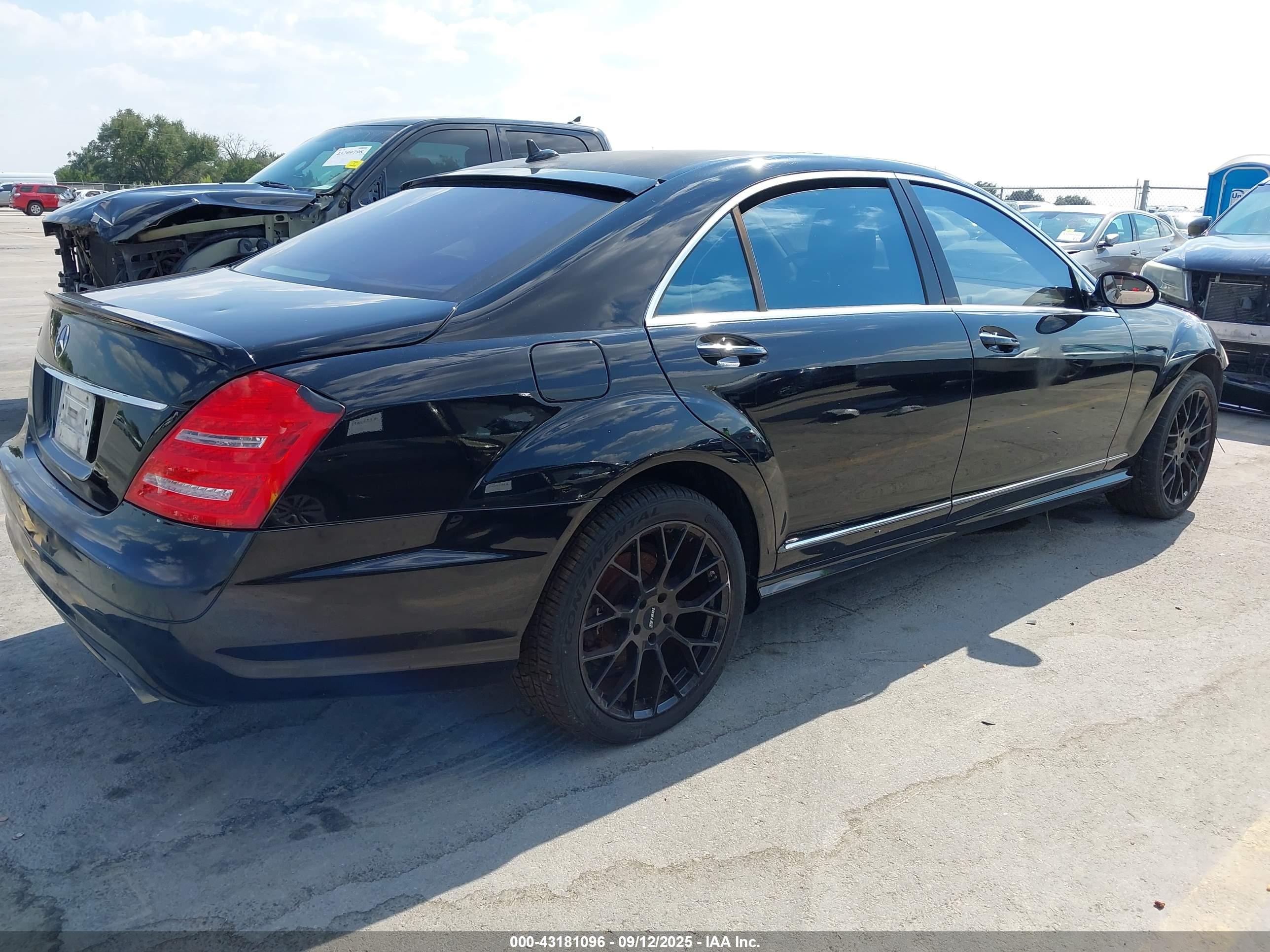 MERCEDES-BENZ S image 4