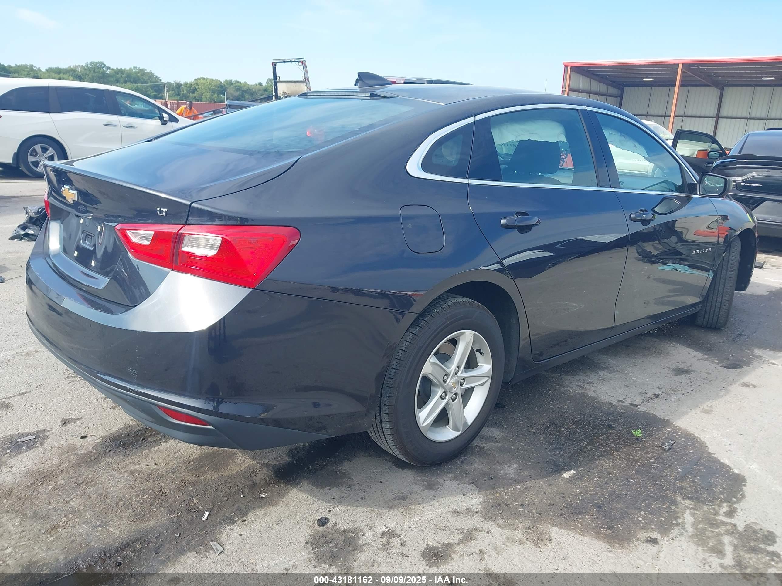 CHEVROLET MALIBU image 4